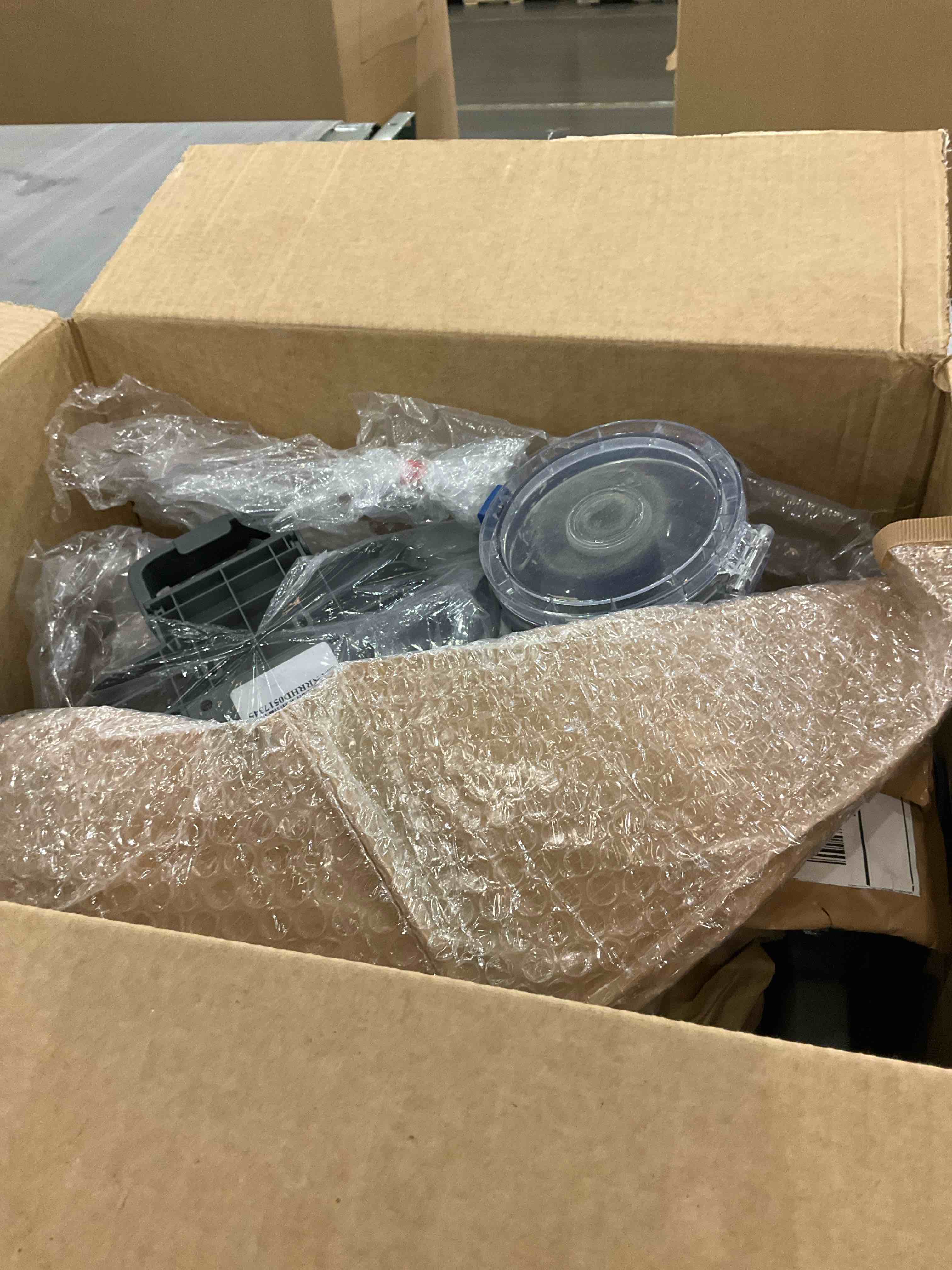 https://s3.amazonaws.com/lotting-images-prod/BargainHunt/EXS01317155_1710515276563.jpeg