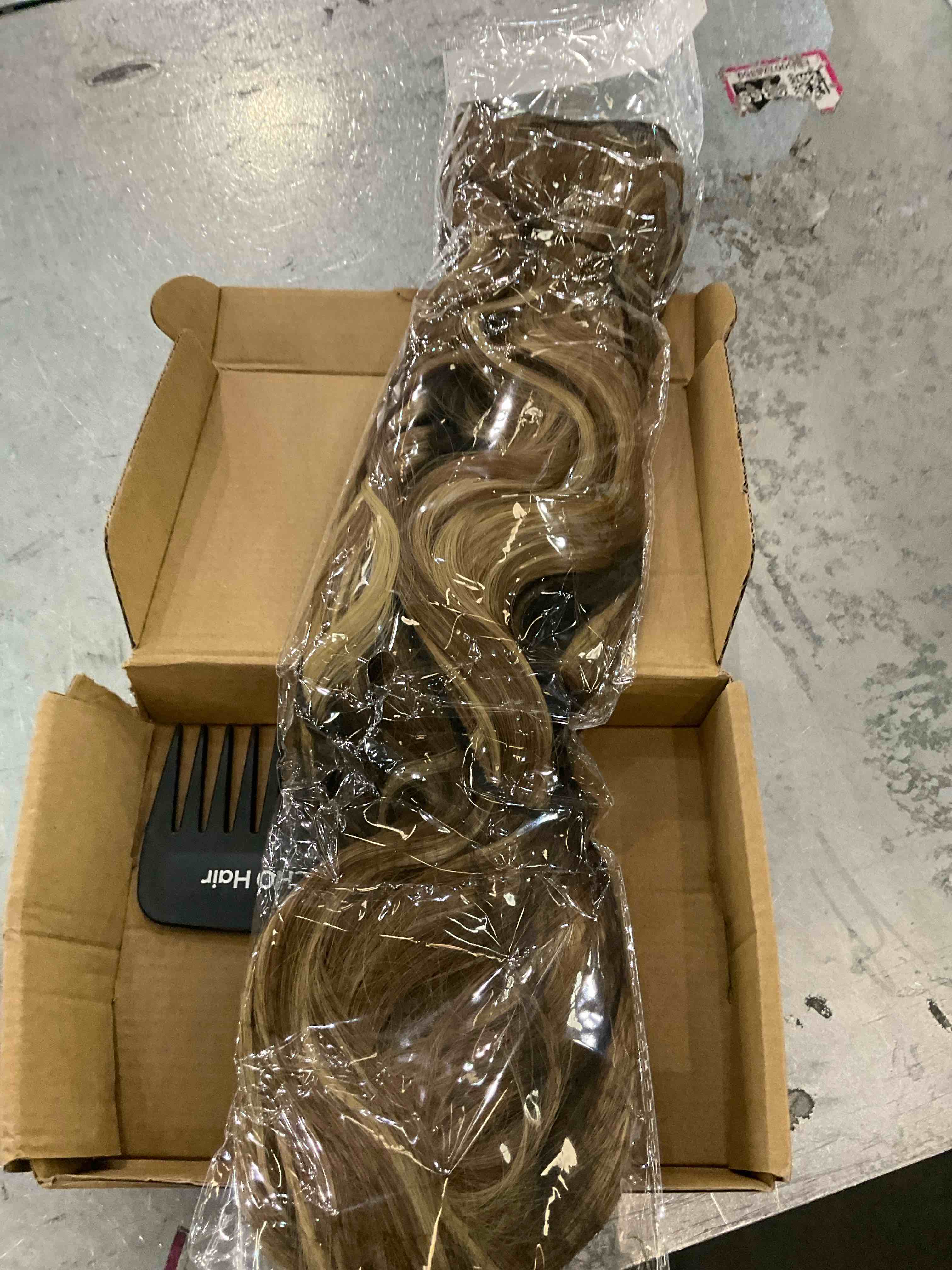 https://s3.amazonaws.com/lotting-images-prod/BargainHunt/EXS01317171_1710516718070.jpeg