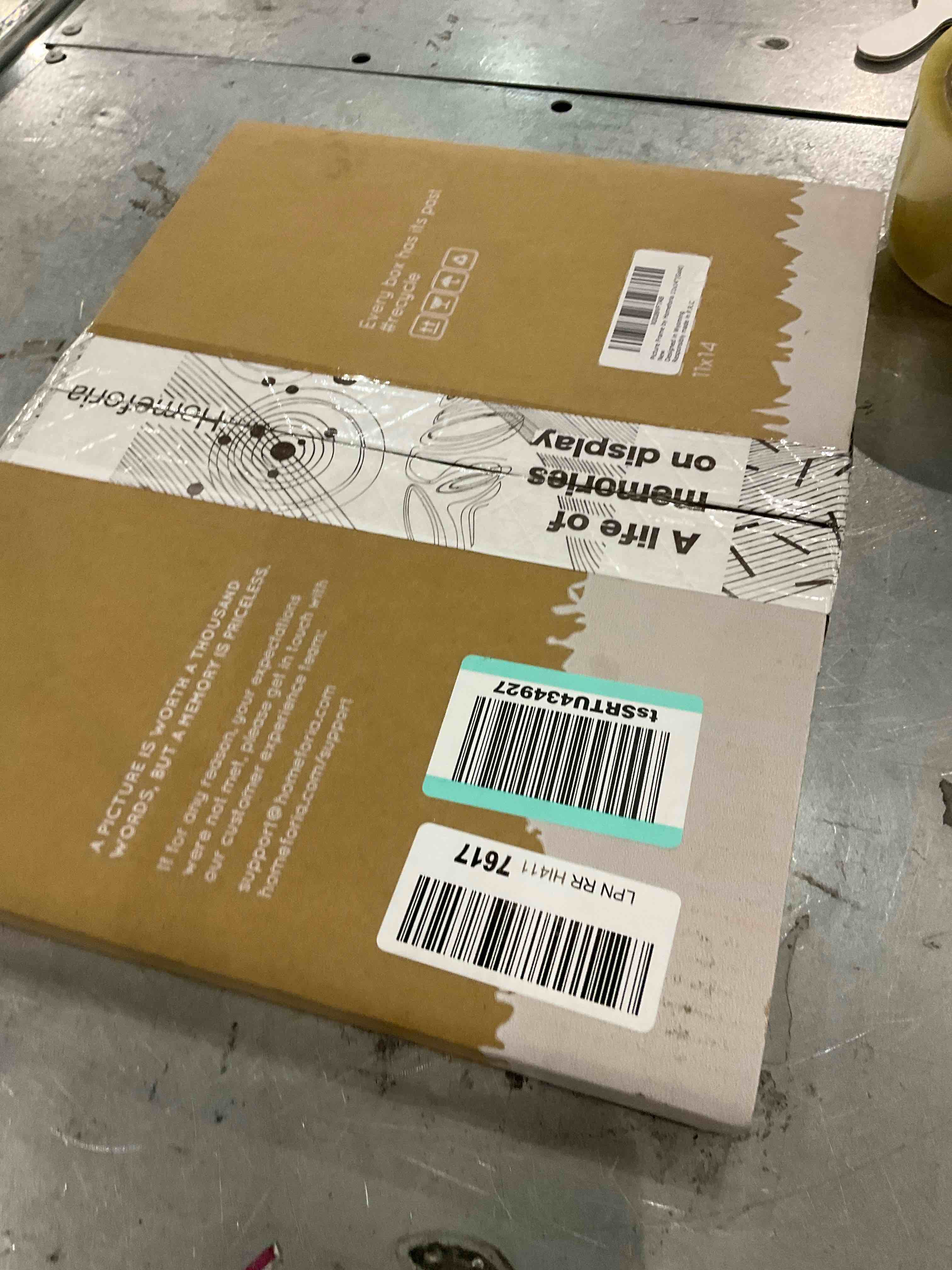 https://s3.amazonaws.com/lotting-images-prod/BargainHunt/EXS01317174_1710516935439.jpeg