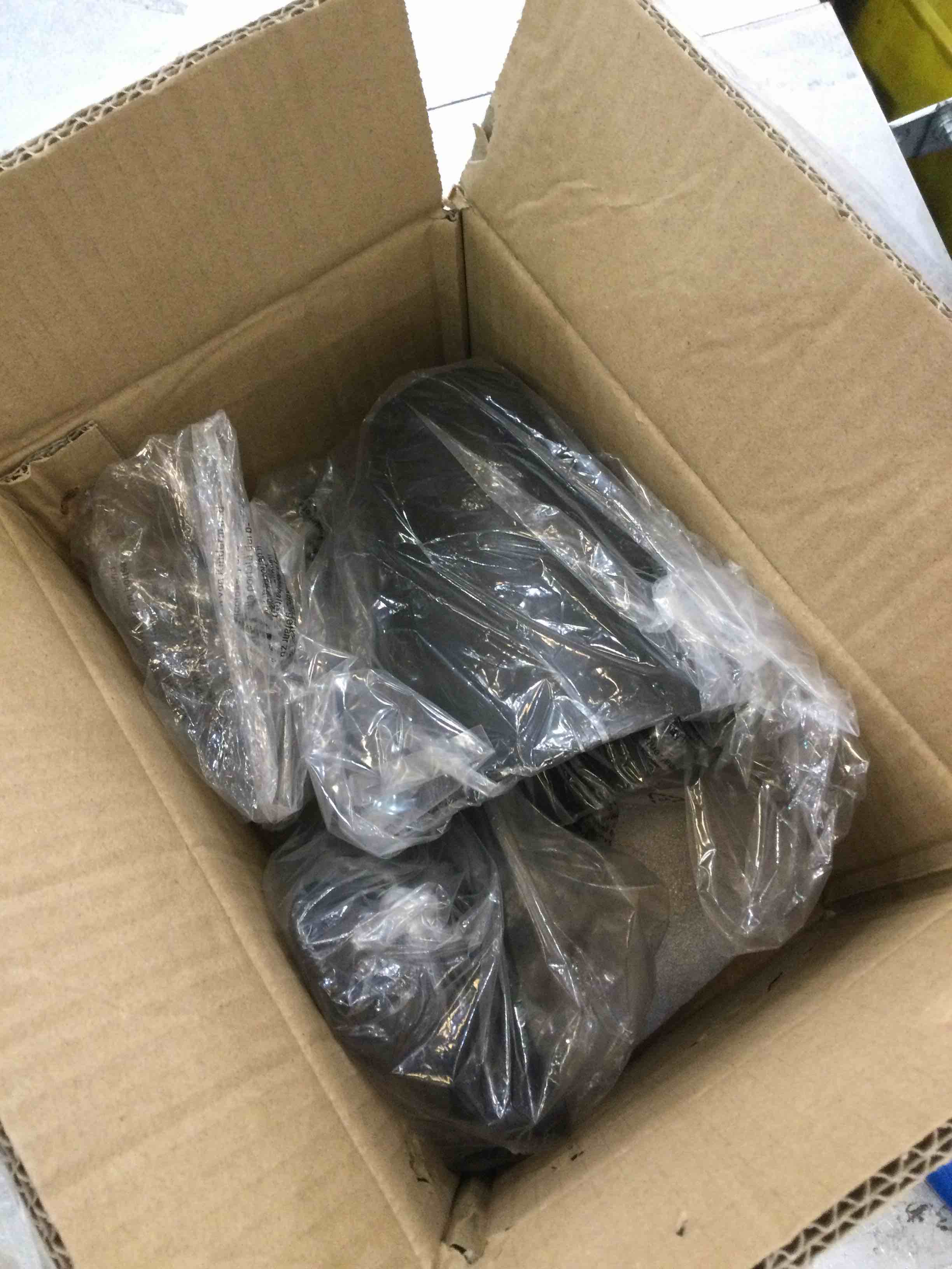 https://s3.amazonaws.com/lotting-images-prod/BargainHunt/EXS01317561_1711040454572.jpeg