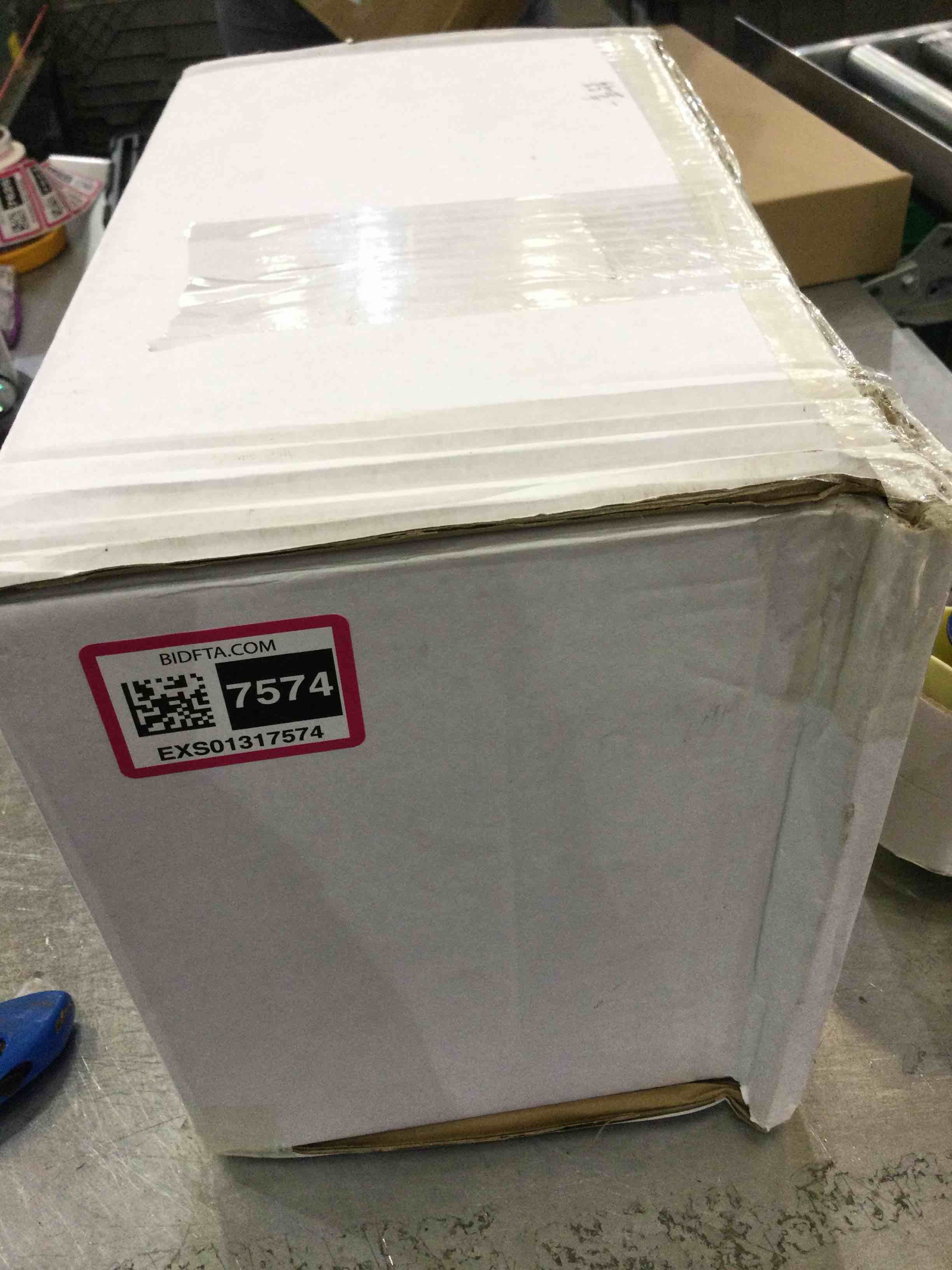 https://s3.amazonaws.com/lotting-images-prod/BargainHunt/EXS01317574_1711041742050.jpeg