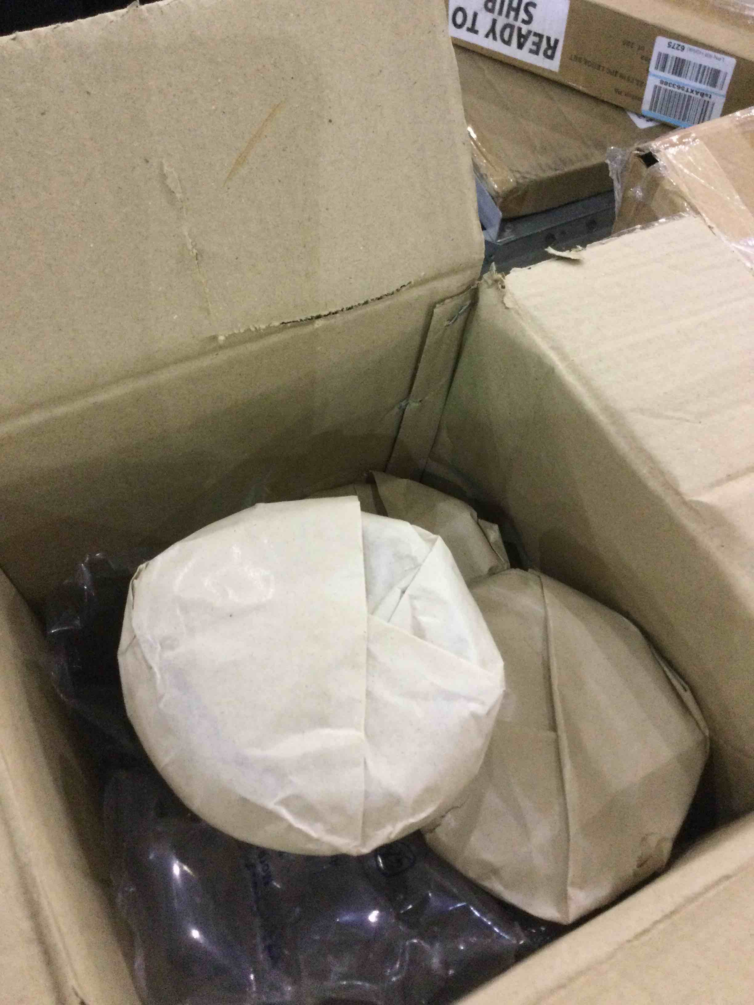 https://s3.amazonaws.com/lotting-images-prod/BargainHunt/EXS01317672_1711110254171.jpeg