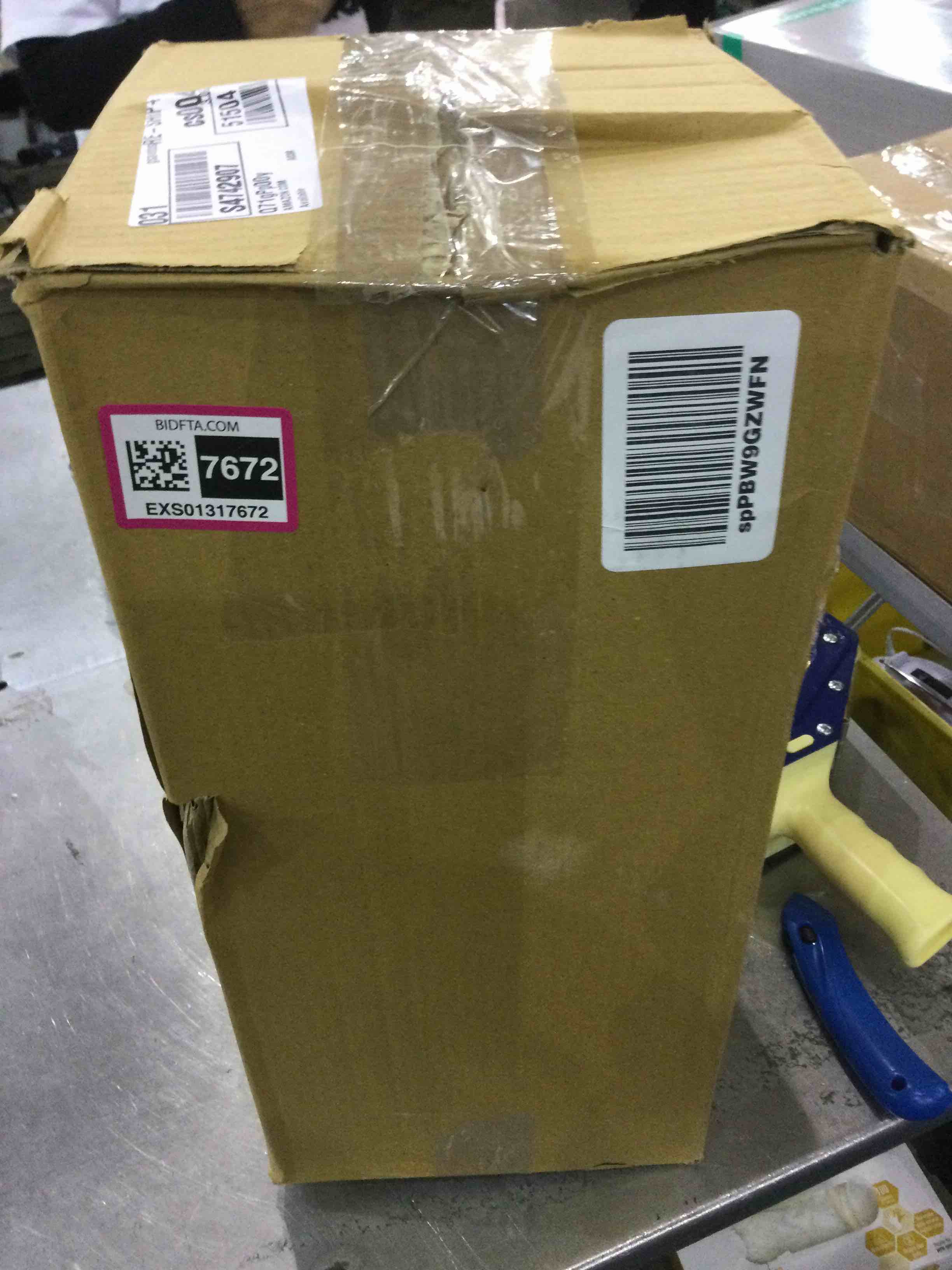 https://s3.amazonaws.com/lotting-images-prod/BargainHunt/EXS01317672_1711110277364.jpeg