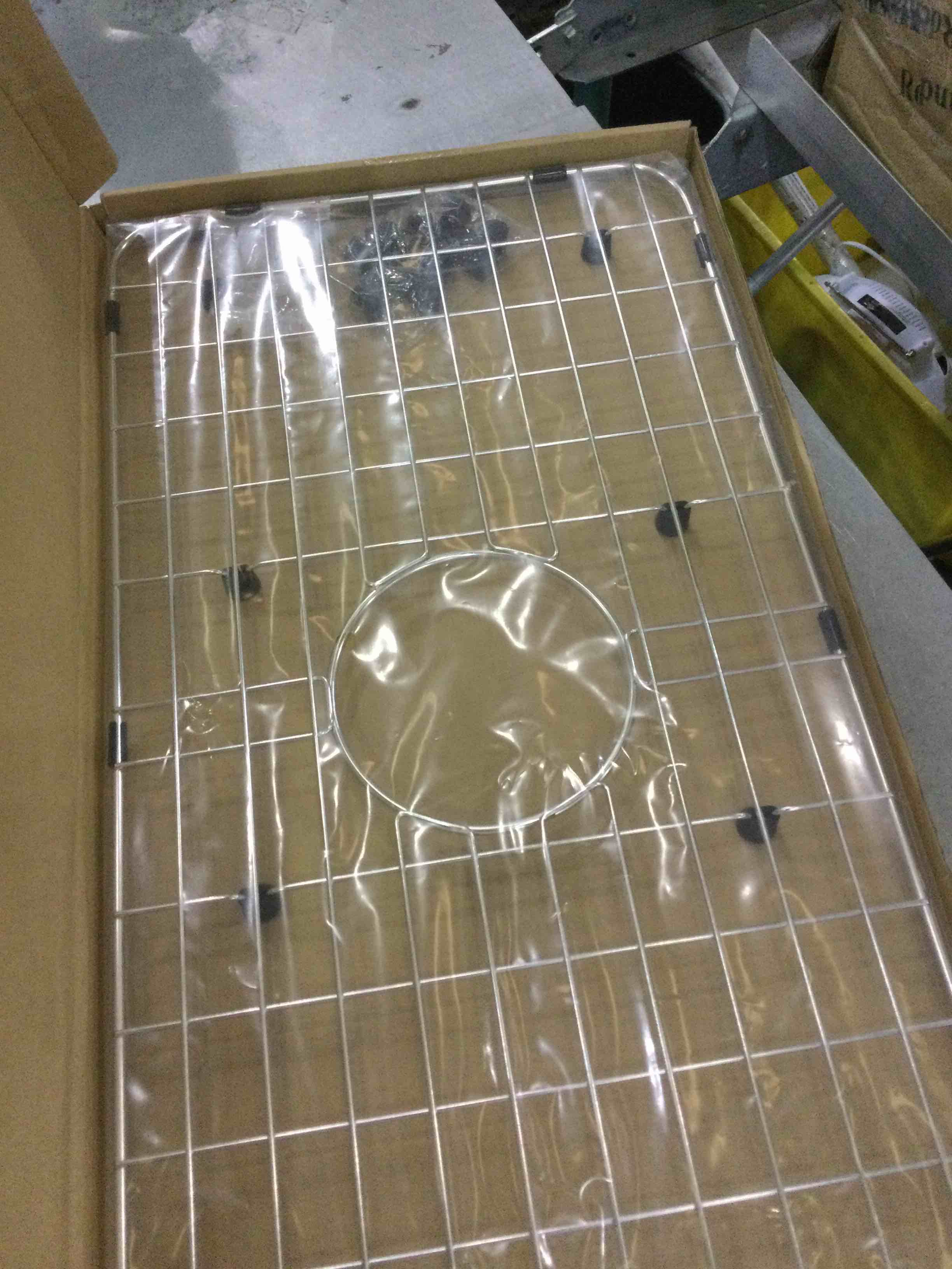 https://s3.amazonaws.com/lotting-images-prod/BargainHunt/EXS01317693_1711114667316.jpeg