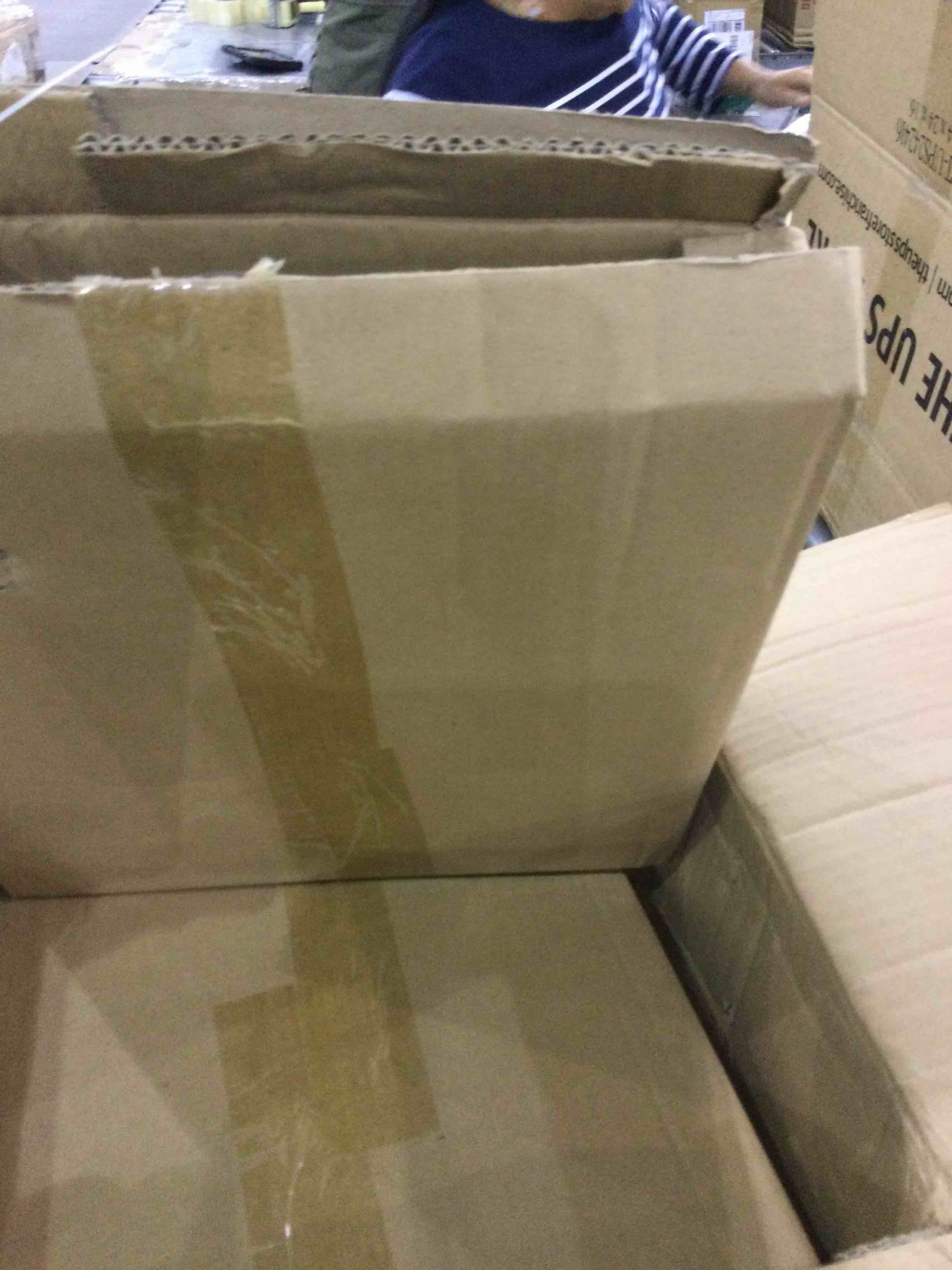 https://s3.amazonaws.com/lotting-images-prod/BargainHunt/EXS01317806_1711365413211.jpeg
