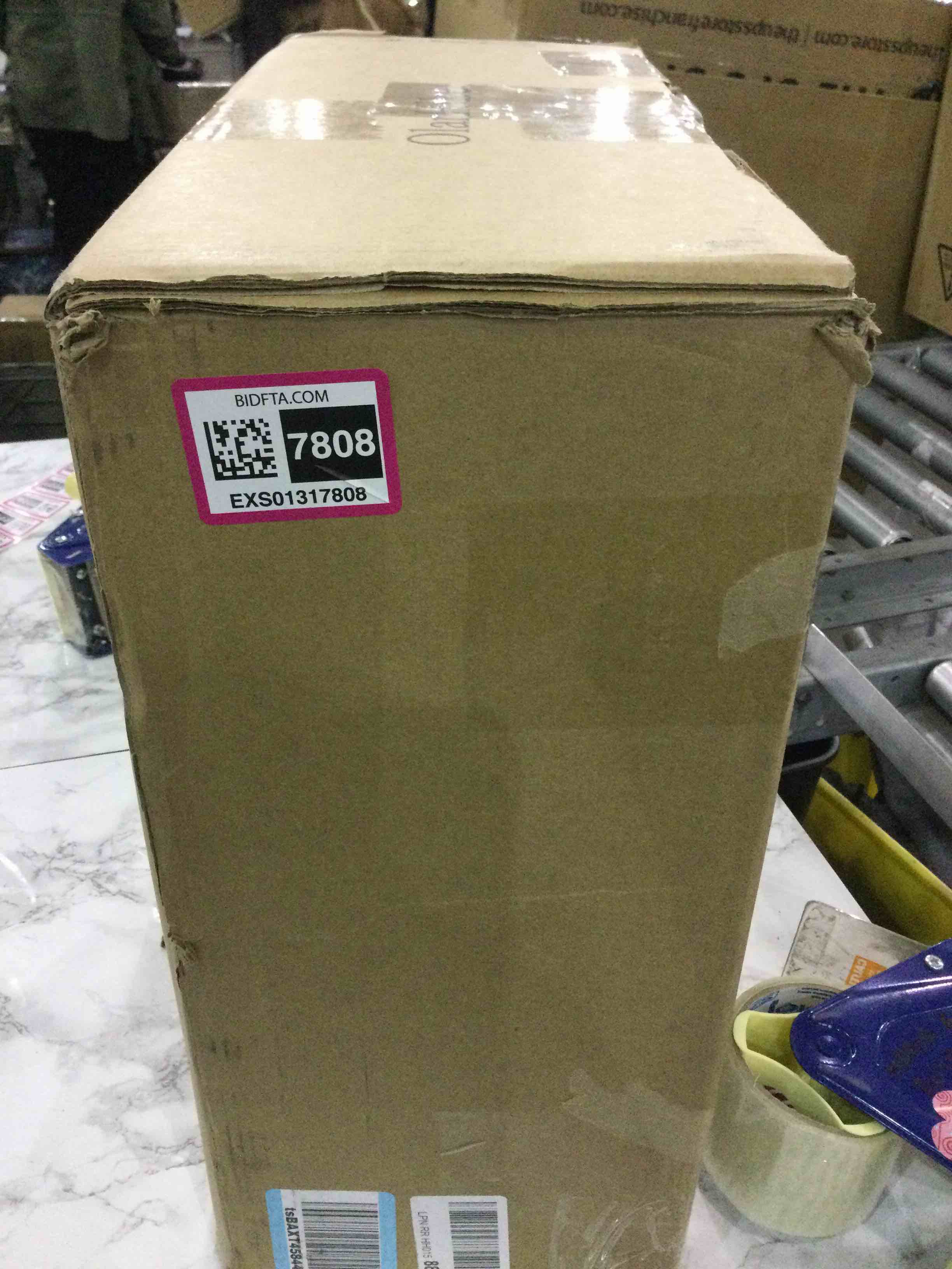 https://s3.amazonaws.com/lotting-images-prod/BargainHunt/EXS01317808_1711365588452.jpeg