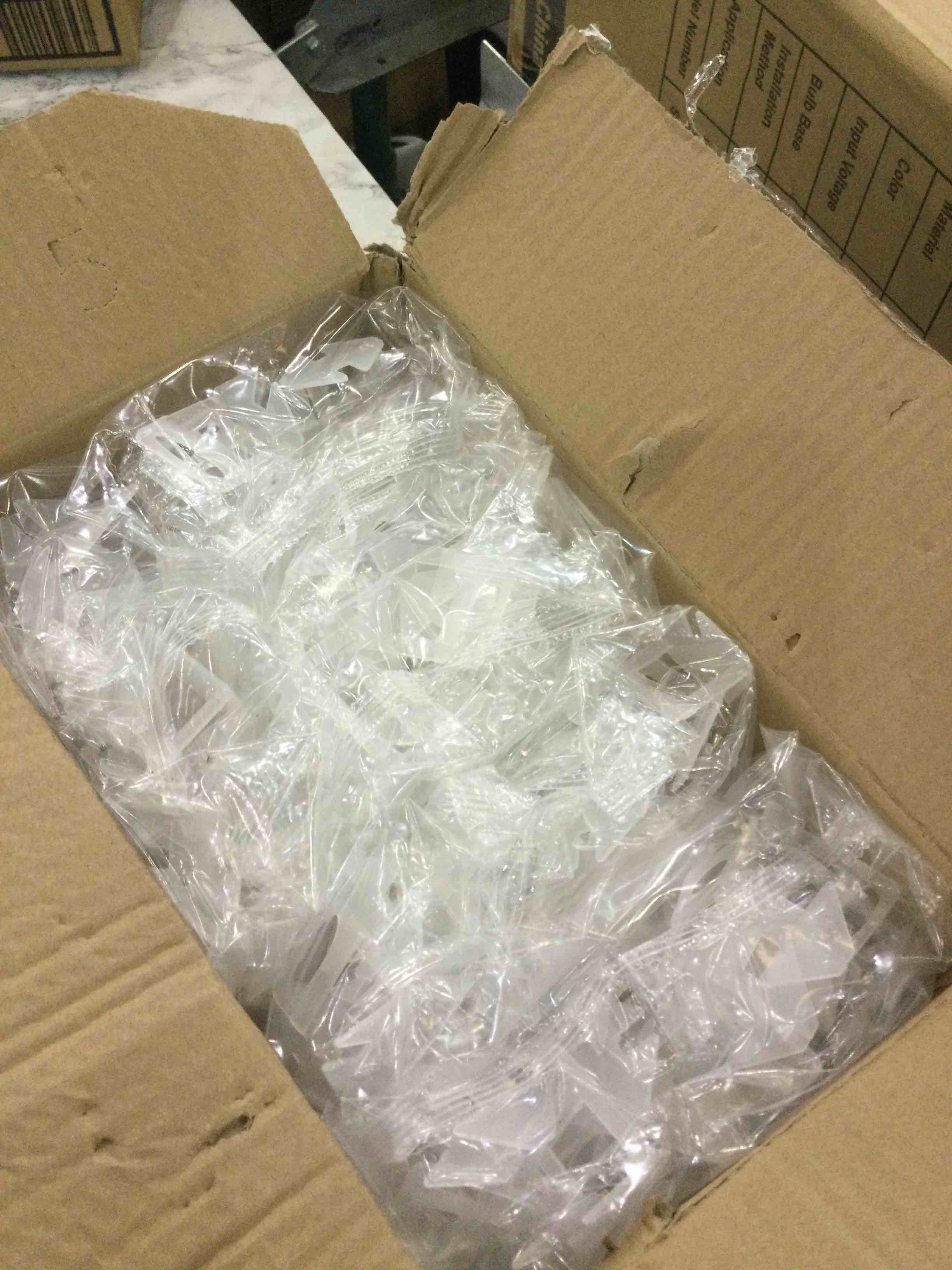 https://s3.amazonaws.com/lotting-images-prod/BargainHunt/EXS01317892_1711377385352.jpeg