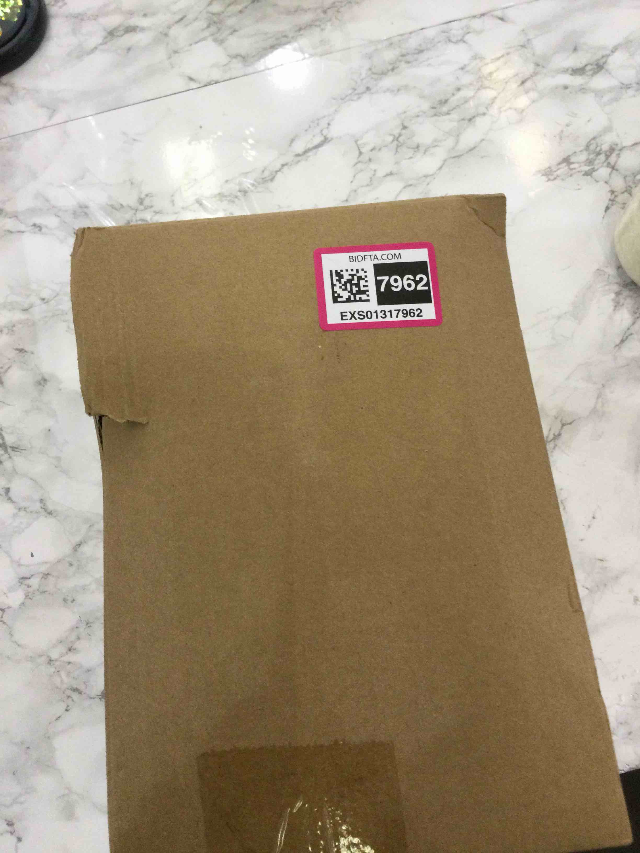 https://s3.amazonaws.com/lotting-images-prod/BargainHunt/EXS01317962_1711386022891.jpeg
