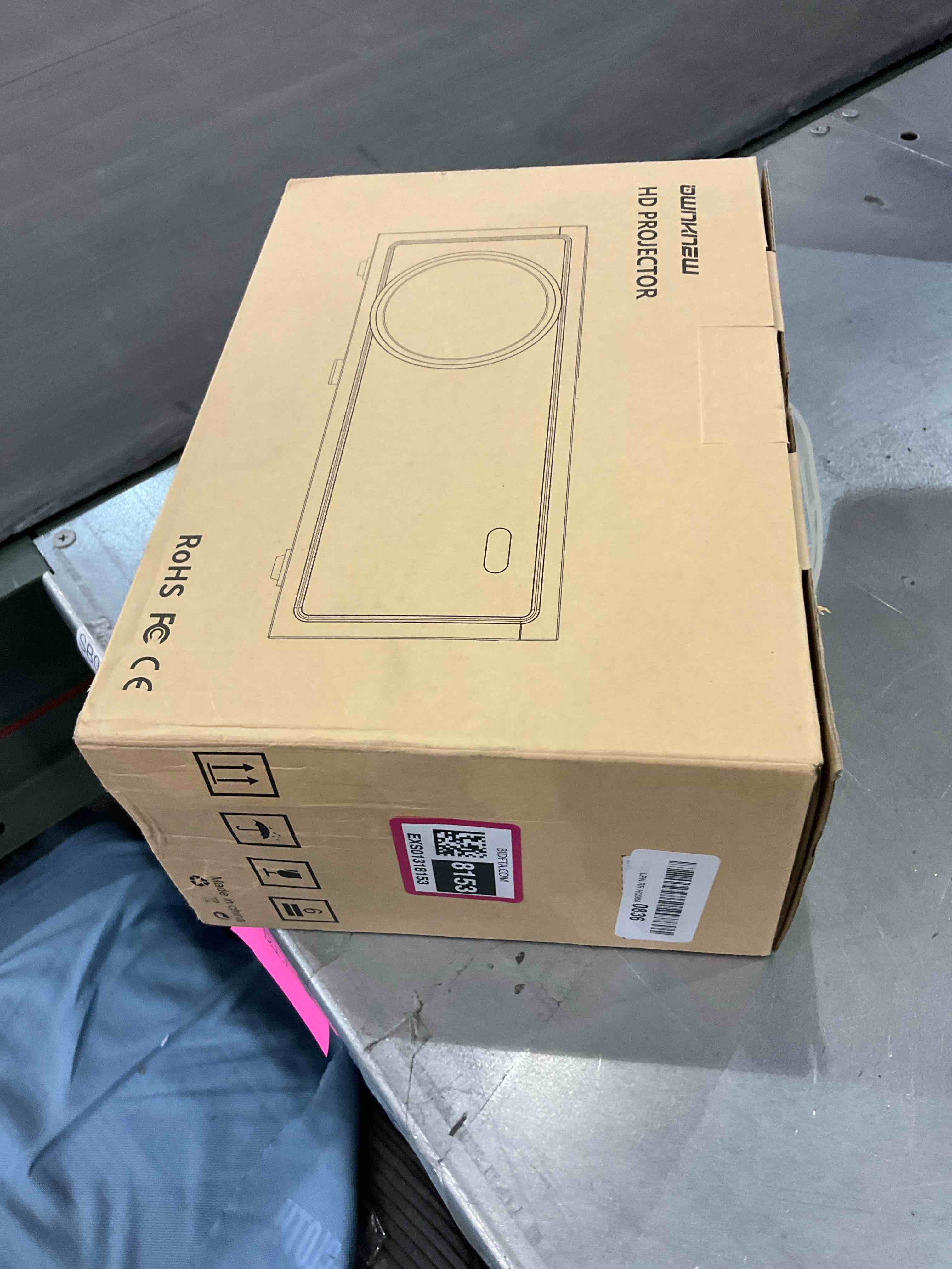 https://s3.amazonaws.com/lotting-images-prod/BargainHunt/EXS01318153_1710512671992.jpeg