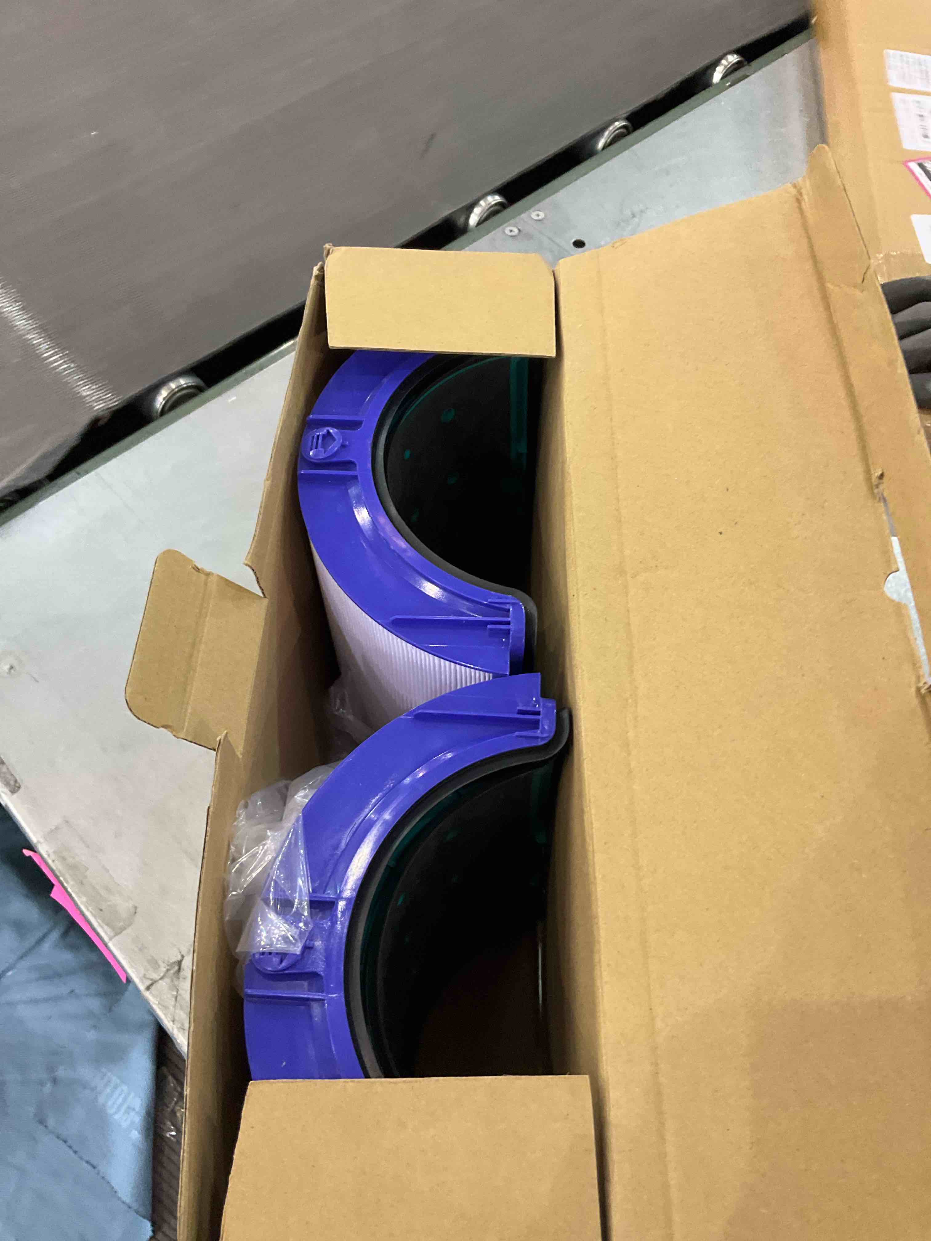 https://s3.amazonaws.com/lotting-images-prod/BargainHunt/EXS01318180_1710516557722.jpeg