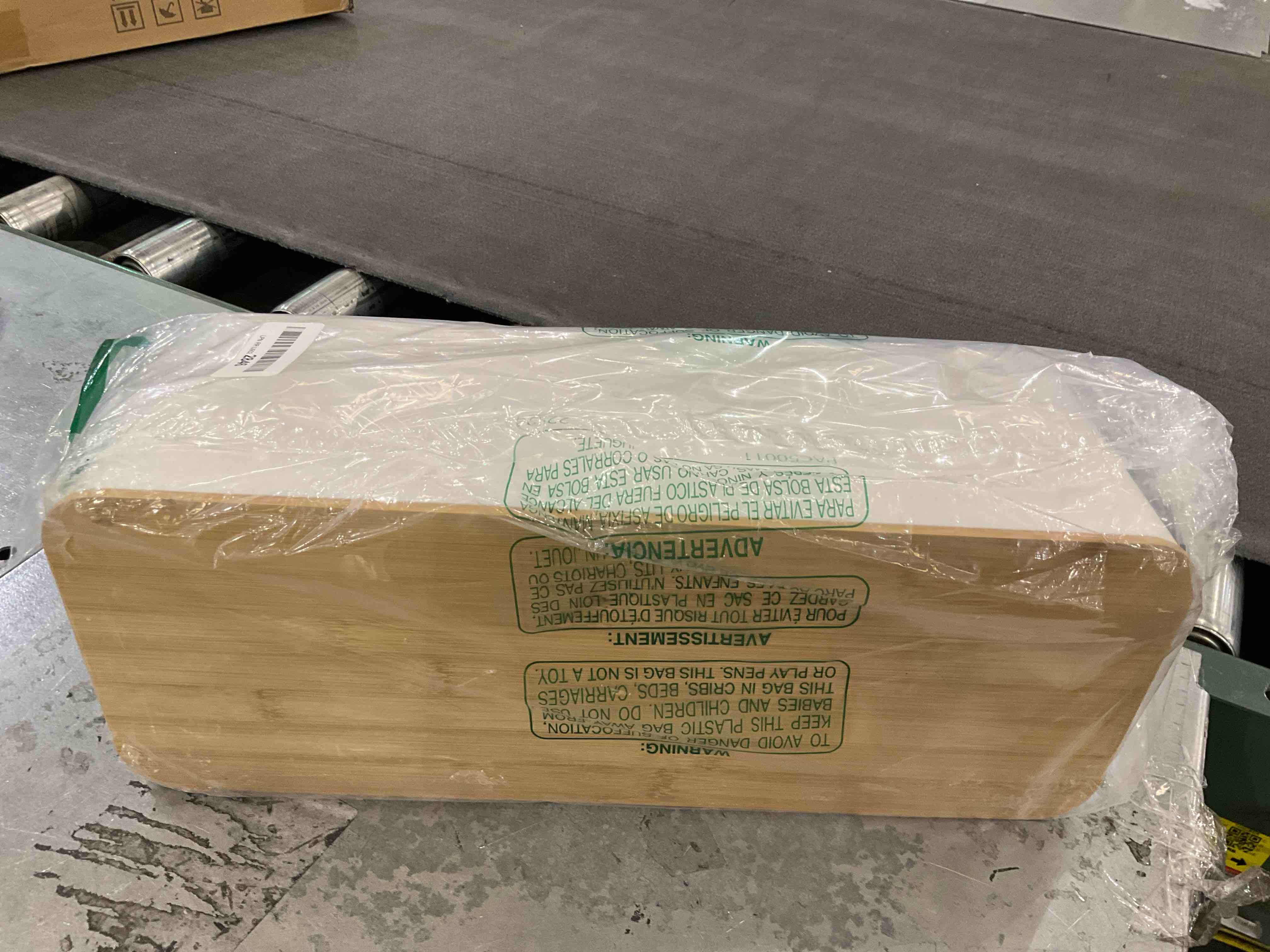 https://s3.amazonaws.com/lotting-images-prod/BargainHunt/EXS01318596_1710167713163.jpeg