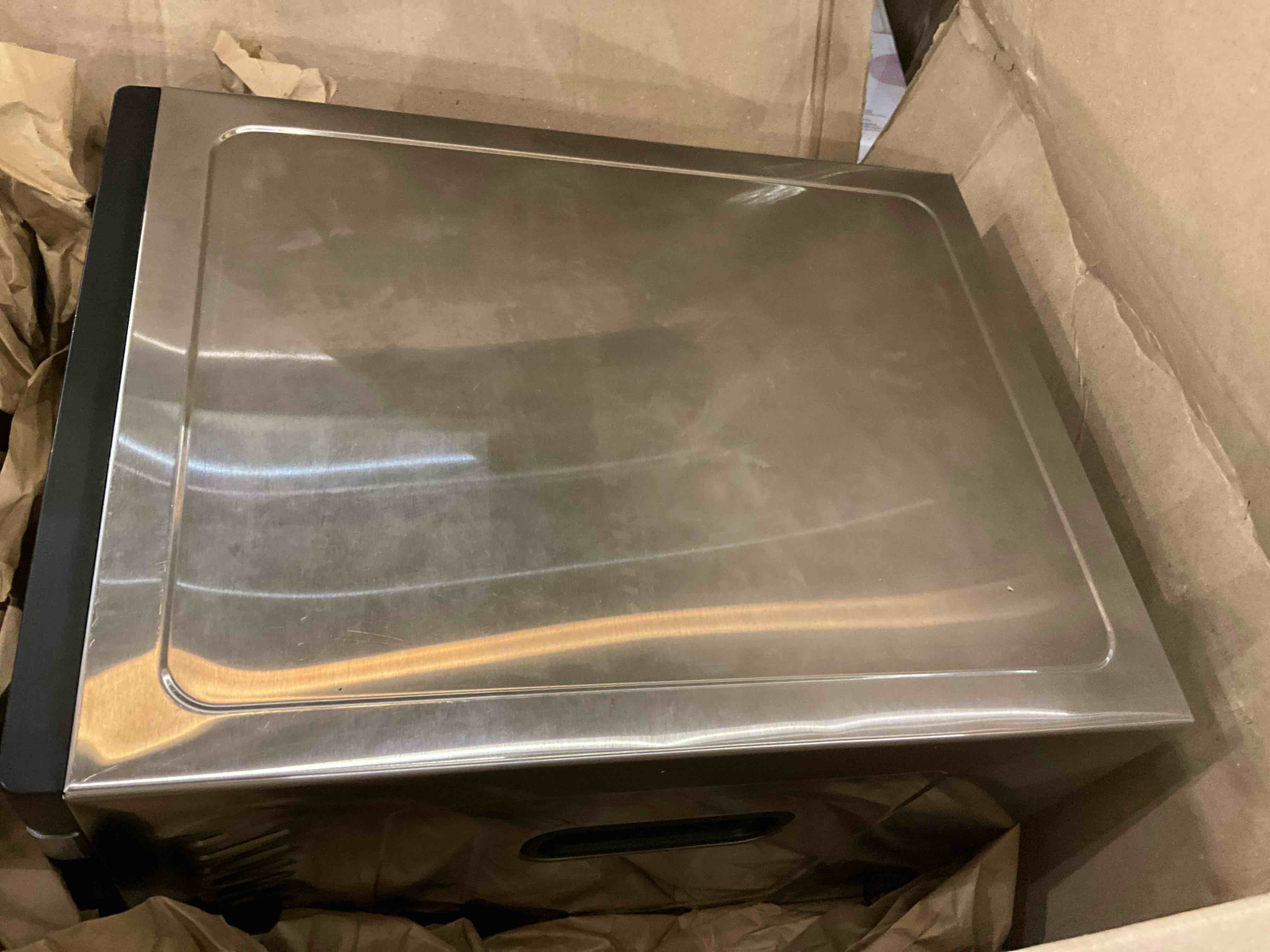 https://s3.amazonaws.com/lotting-images-prod/BargainHunt/EXS01318736_1710337340303.jpeg
