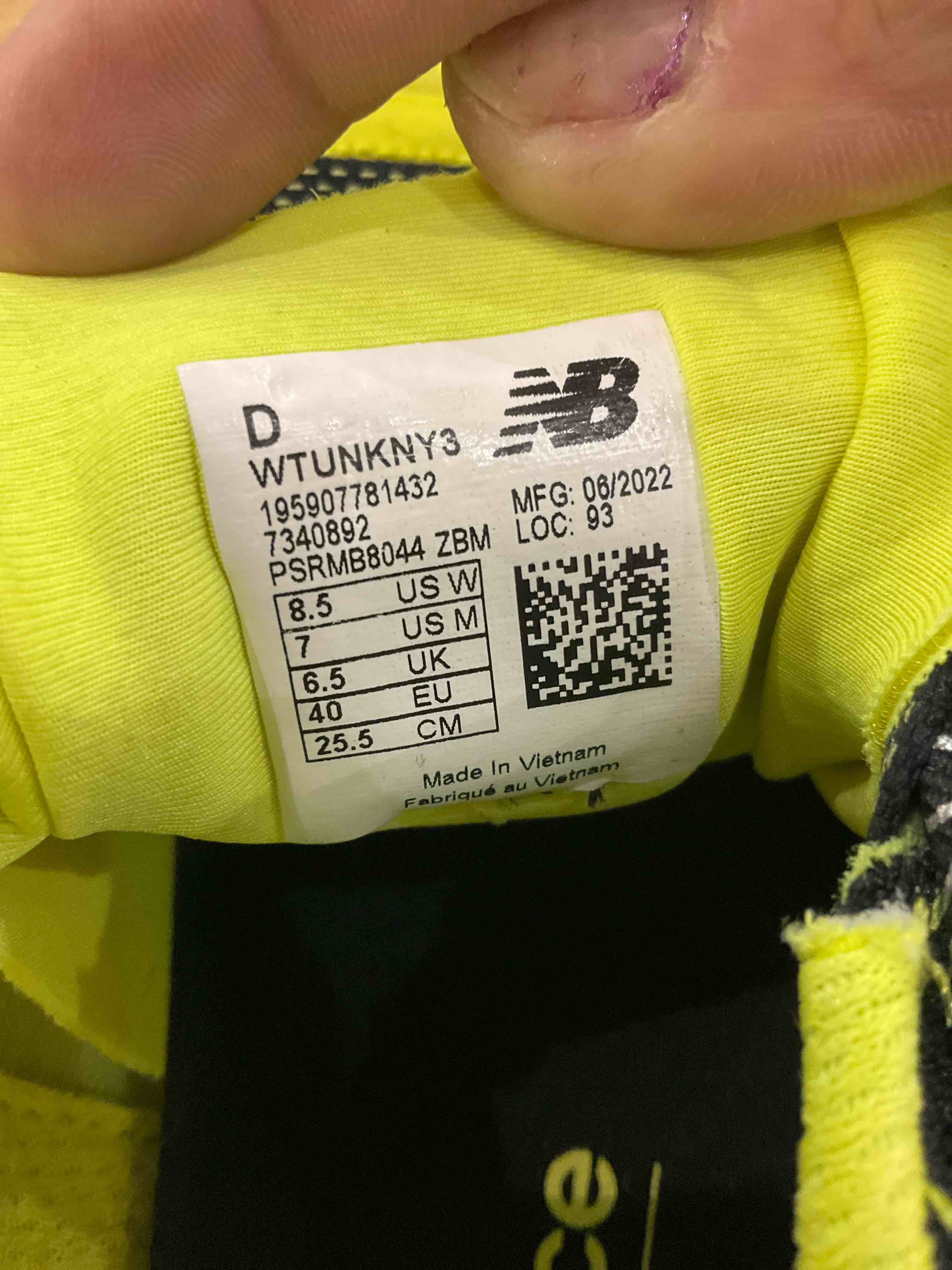 https://s3.amazonaws.com/lotting-images-prod/BargainHunt/EXS01318919_1710513995351.jpeg