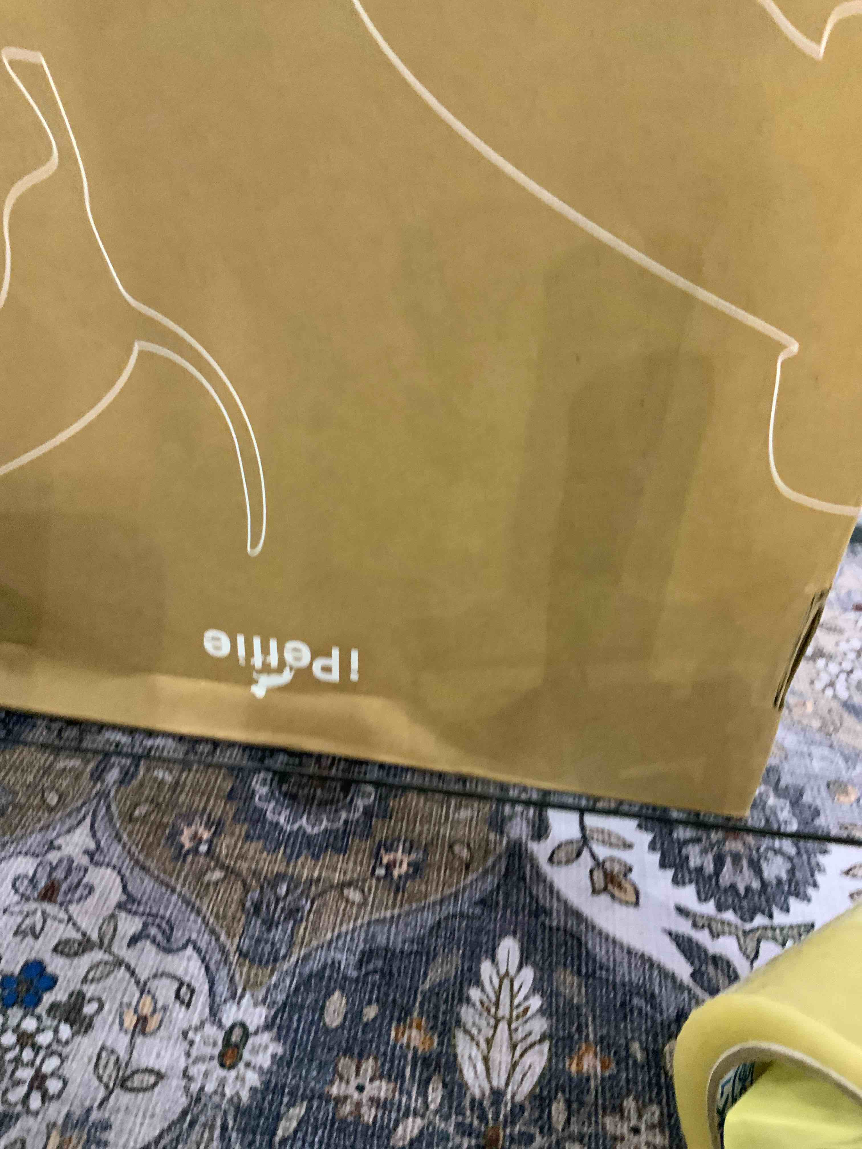https://s3.amazonaws.com/lotting-images-prod/BargainHunt/EXS01319388_1711368636182.jpeg