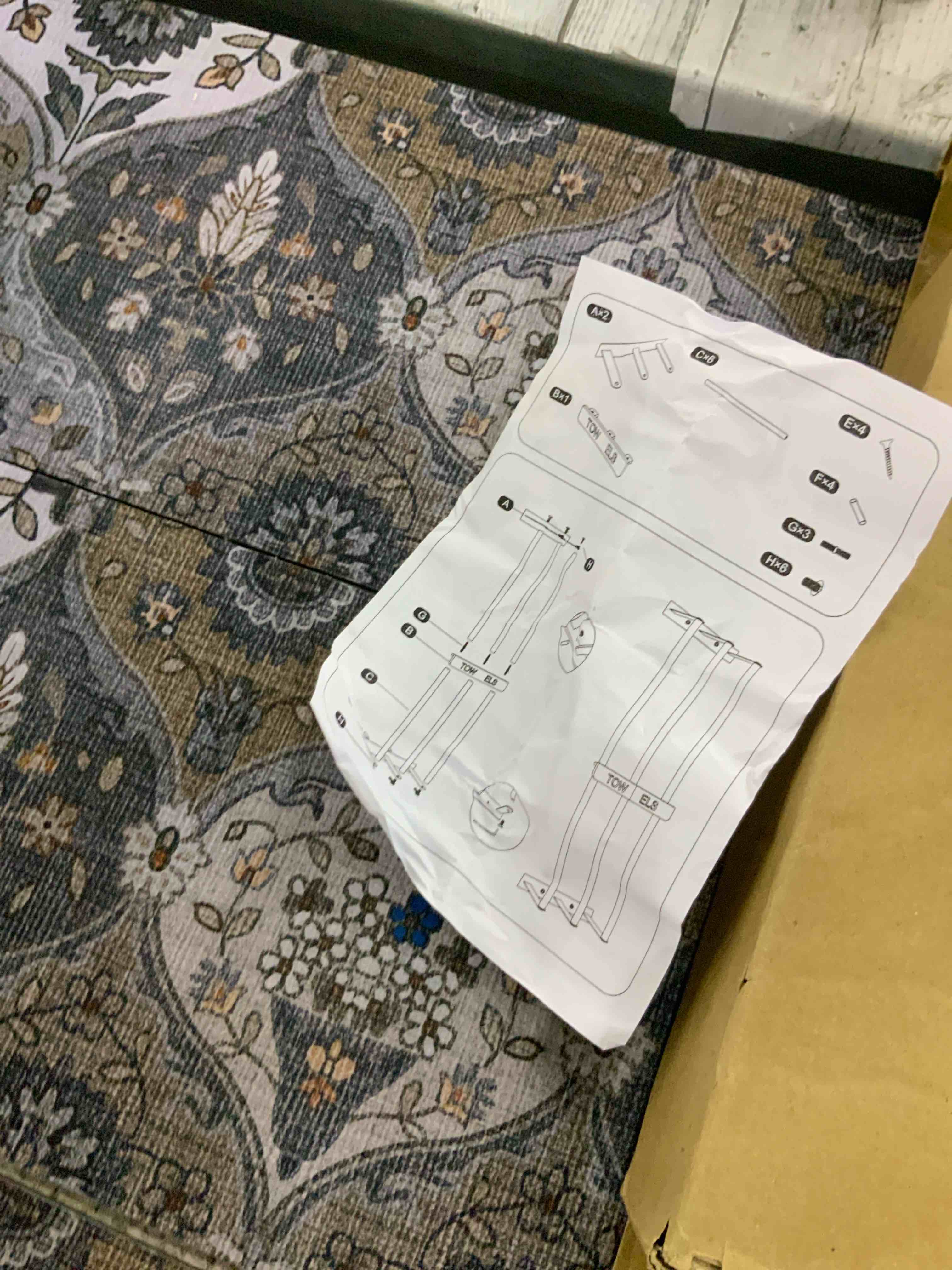 https://s3.amazonaws.com/lotting-images-prod/BargainHunt/EXS01319406_1711370650658.jpeg