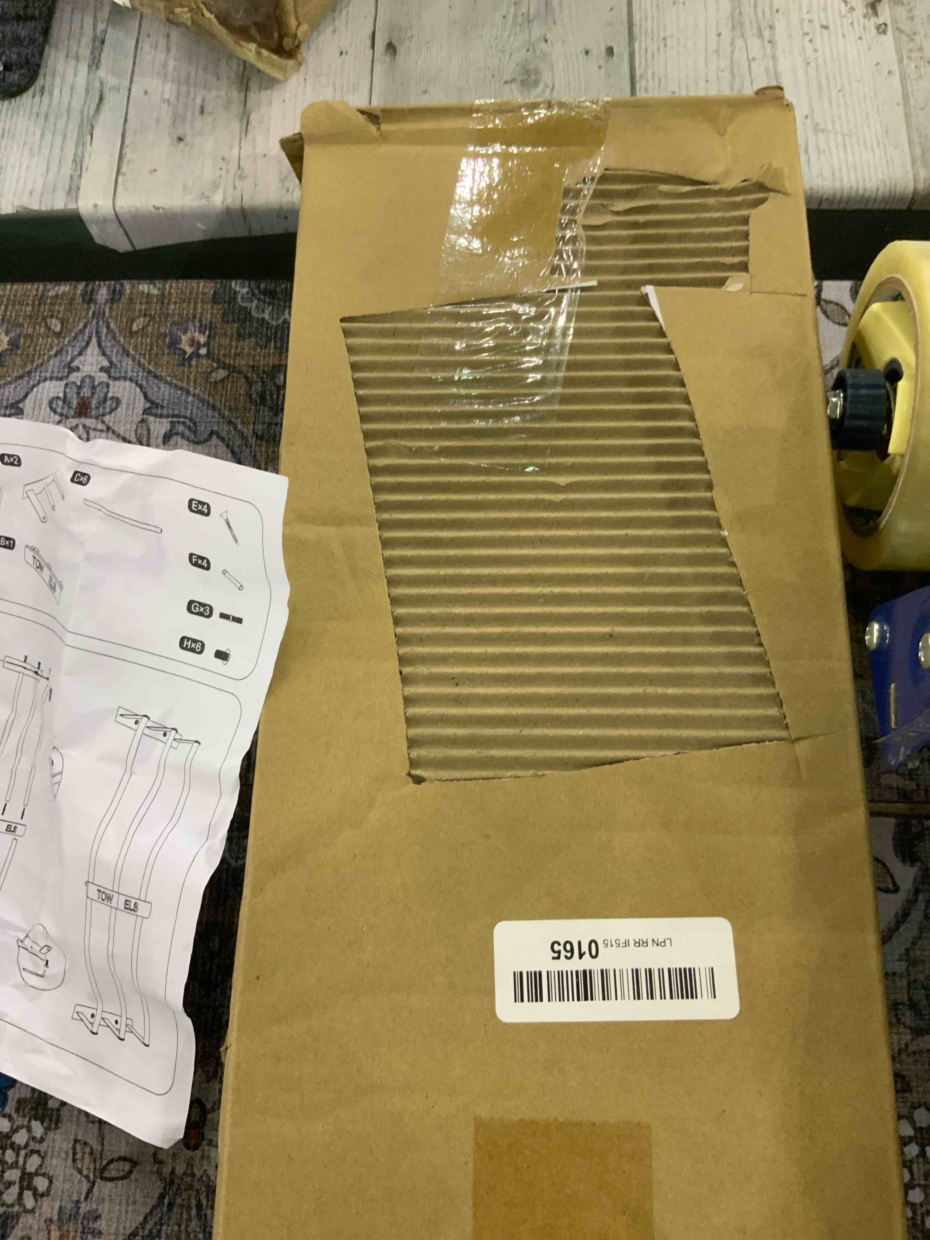 https://s3.amazonaws.com/lotting-images-prod/BargainHunt/EXS01319406_1711370651761.jpeg