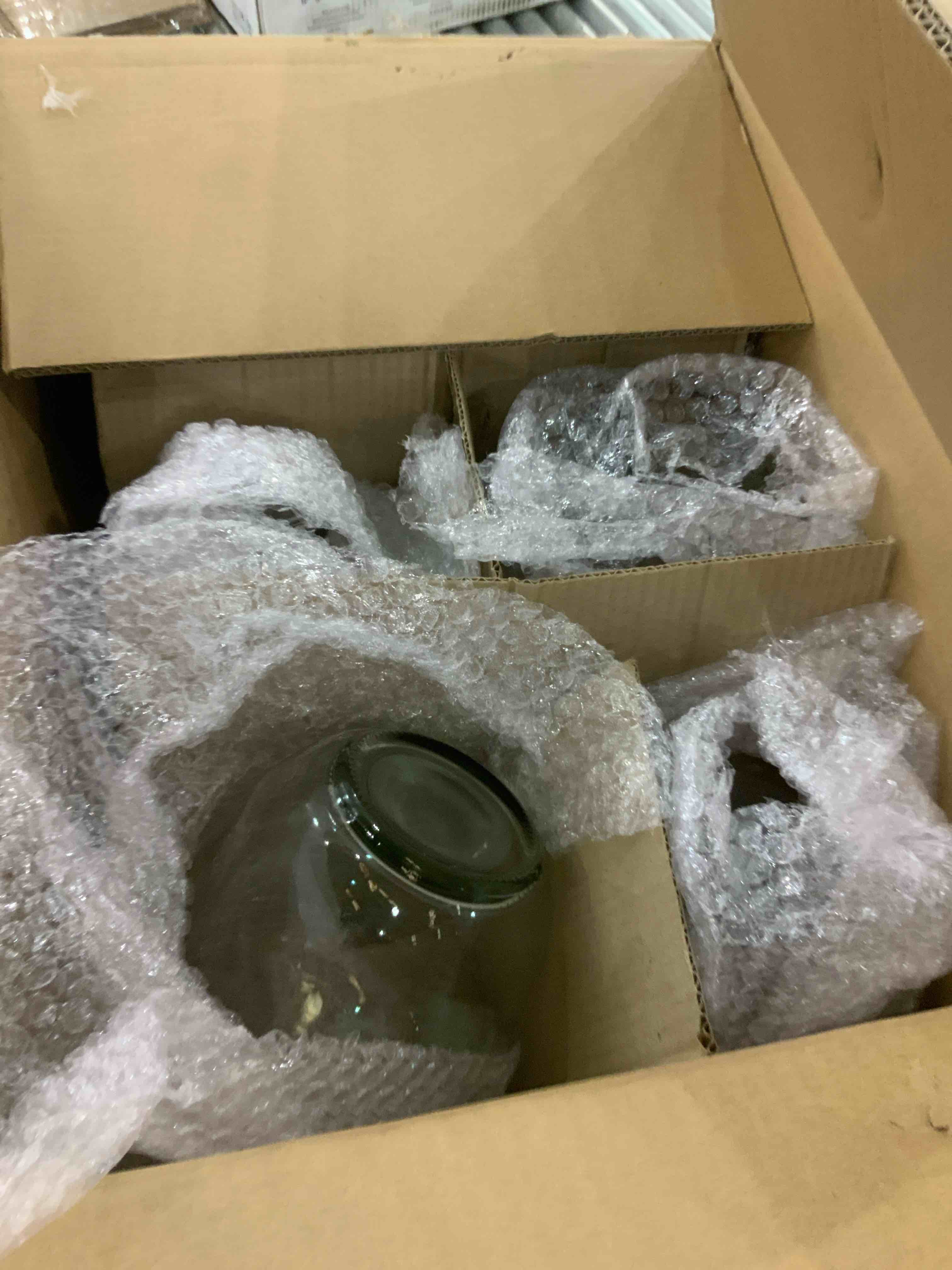 https://s3.amazonaws.com/lotting-images-prod/BargainHunt/EXS01319418_1711373594308.jpeg