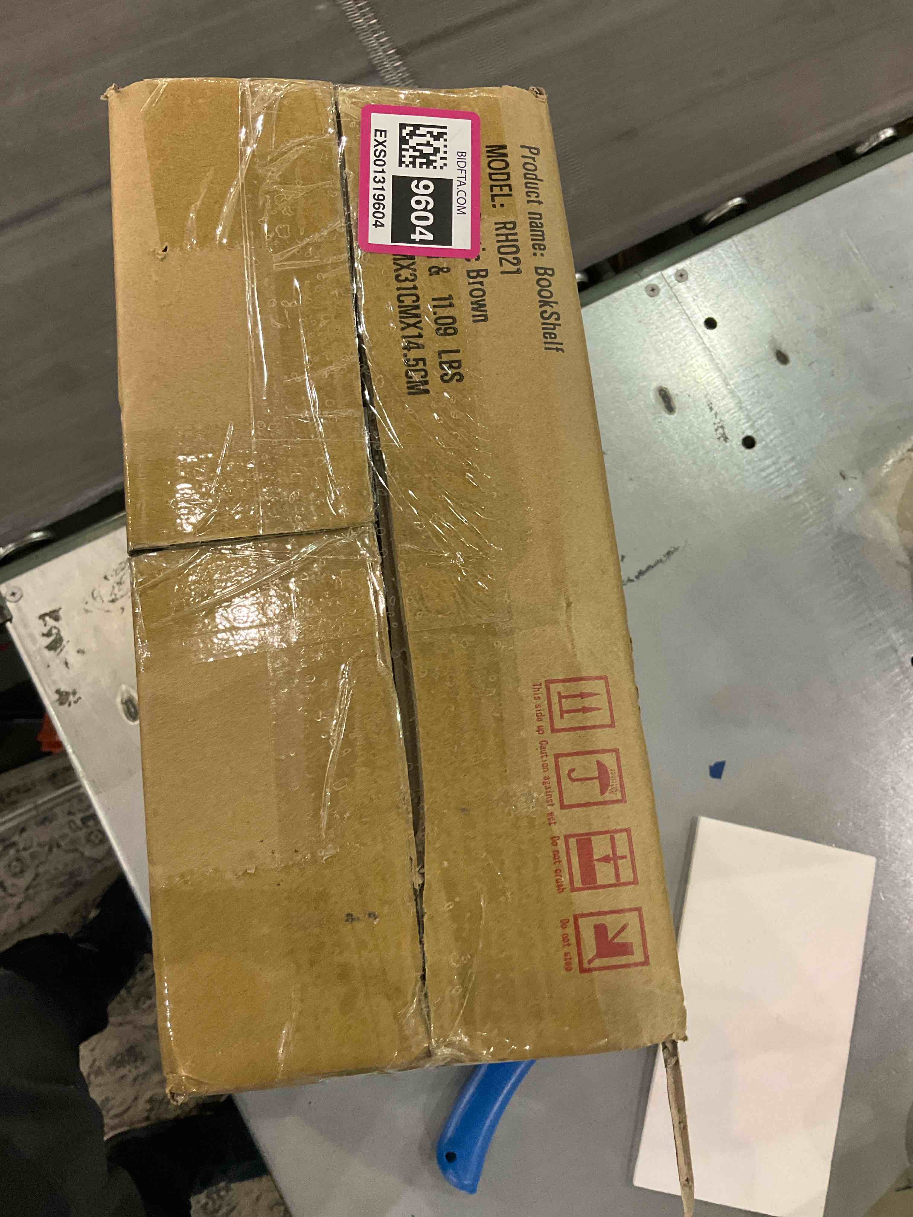 https://s3.amazonaws.com/lotting-images-prod/BargainHunt/EXS01319604_1710157575226.jpeg