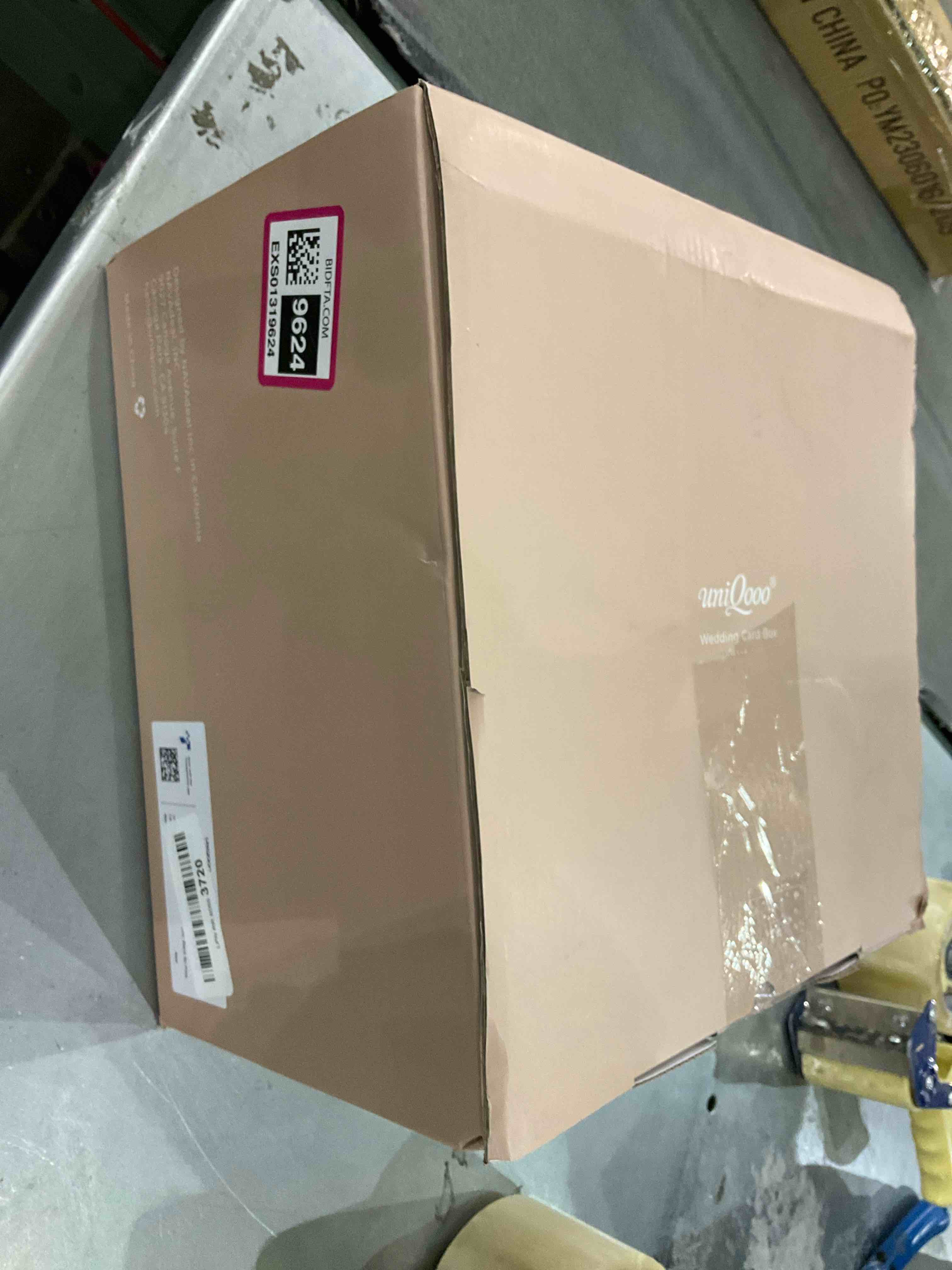 https://s3.amazonaws.com/lotting-images-prod/BargainHunt/EXS01319624_1710160749931.jpeg