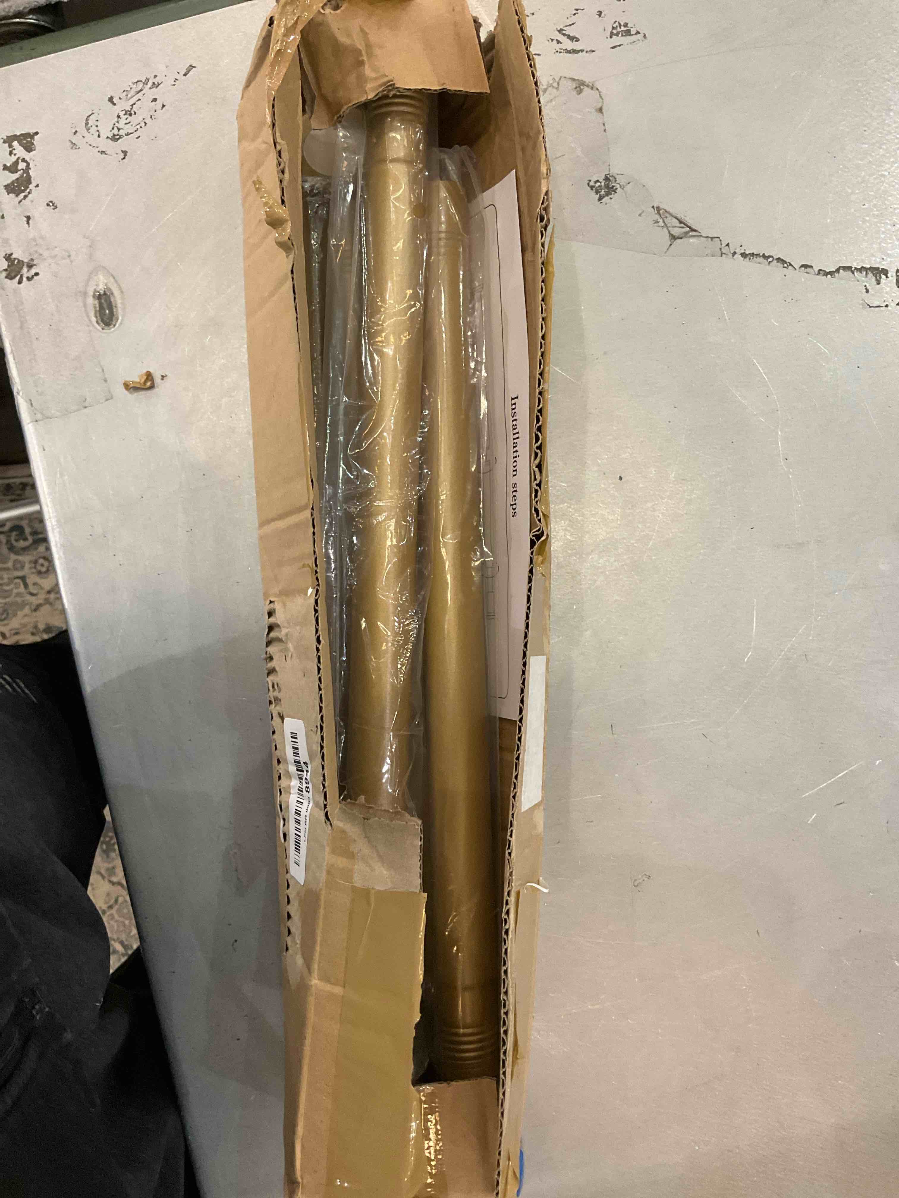https://s3.amazonaws.com/lotting-images-prod/BargainHunt/EXS01319684_1710170386707.jpeg