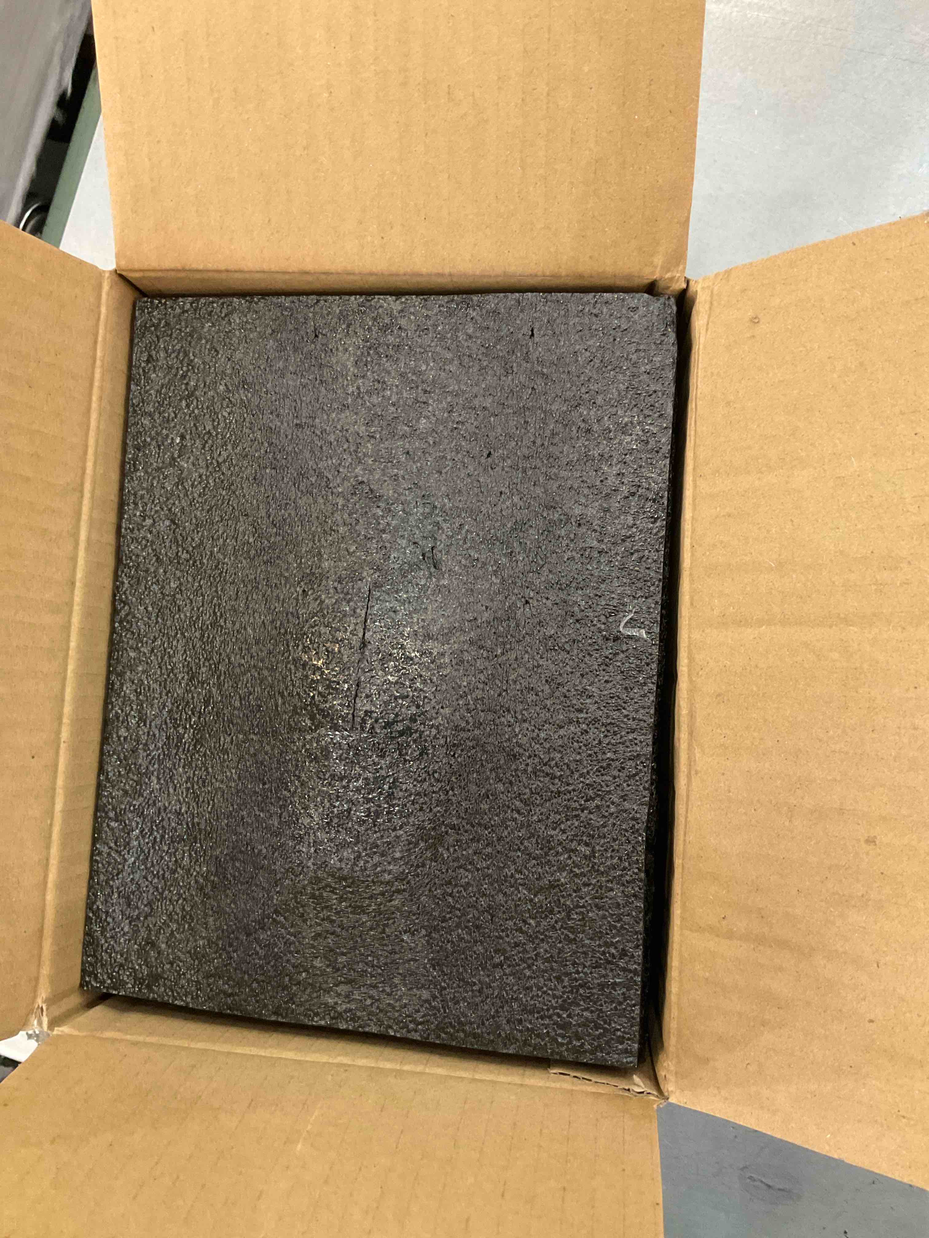 https://s3.amazonaws.com/lotting-images-prod/BargainHunt/EXS01319780_1710183314368.jpeg