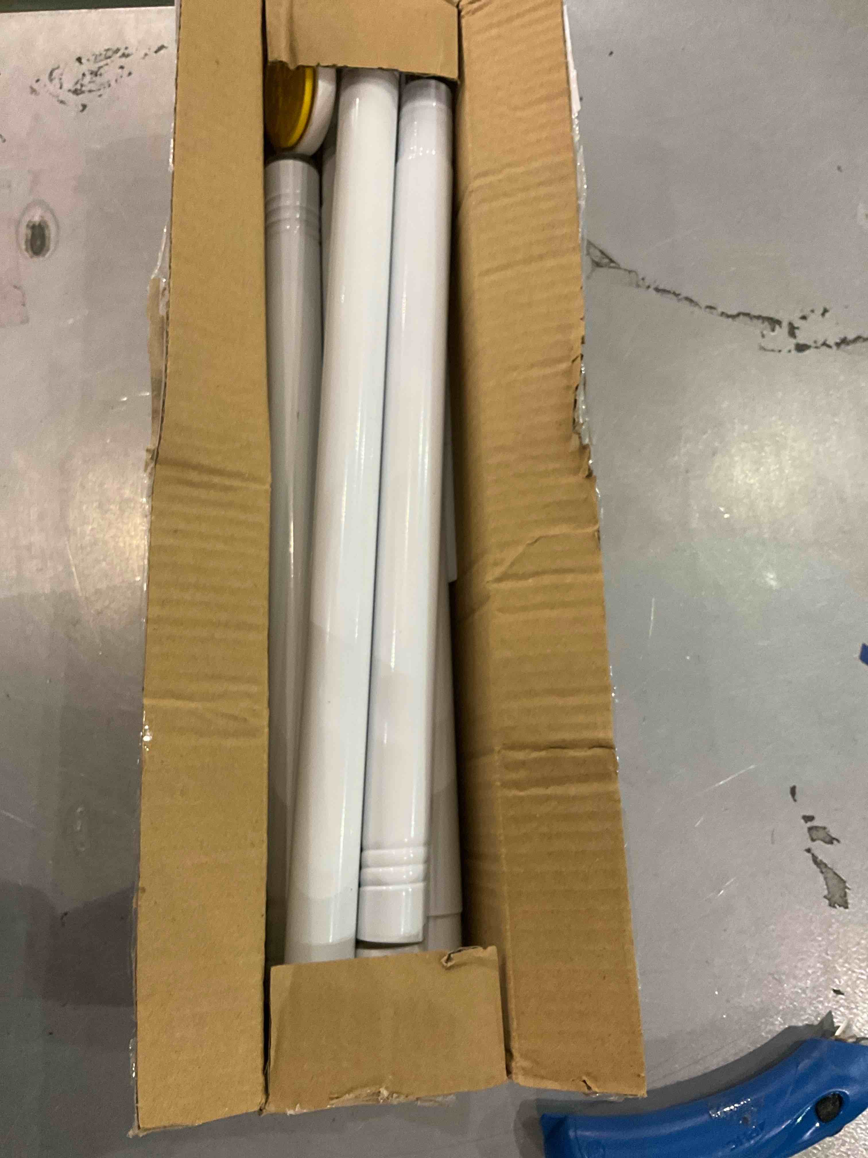 https://s3.amazonaws.com/lotting-images-prod/BargainHunt/EXS01319823_1710243396430.jpeg