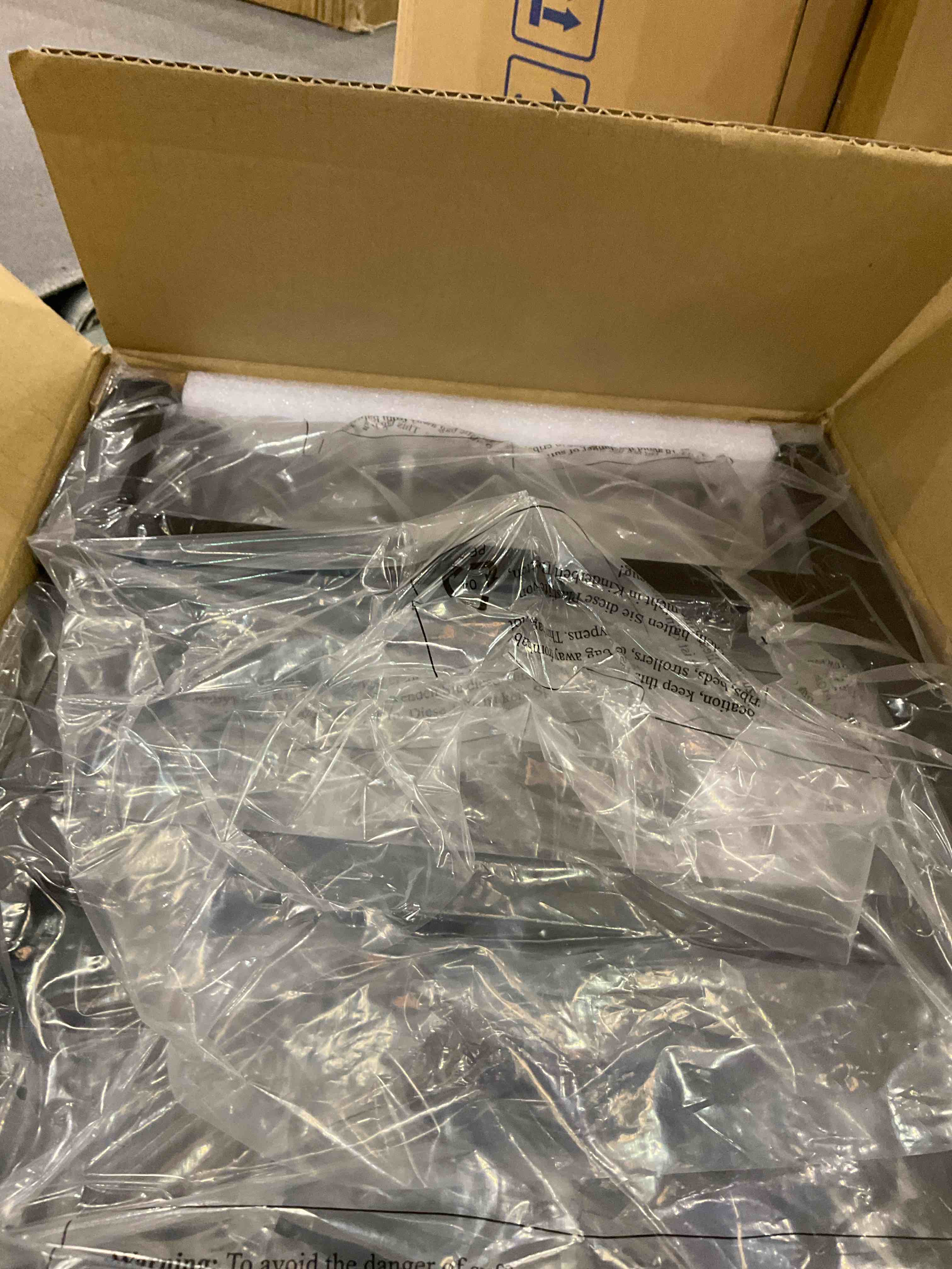 https://s3.amazonaws.com/lotting-images-prod/BargainHunt/EXS01320118_1711983473622.jpeg