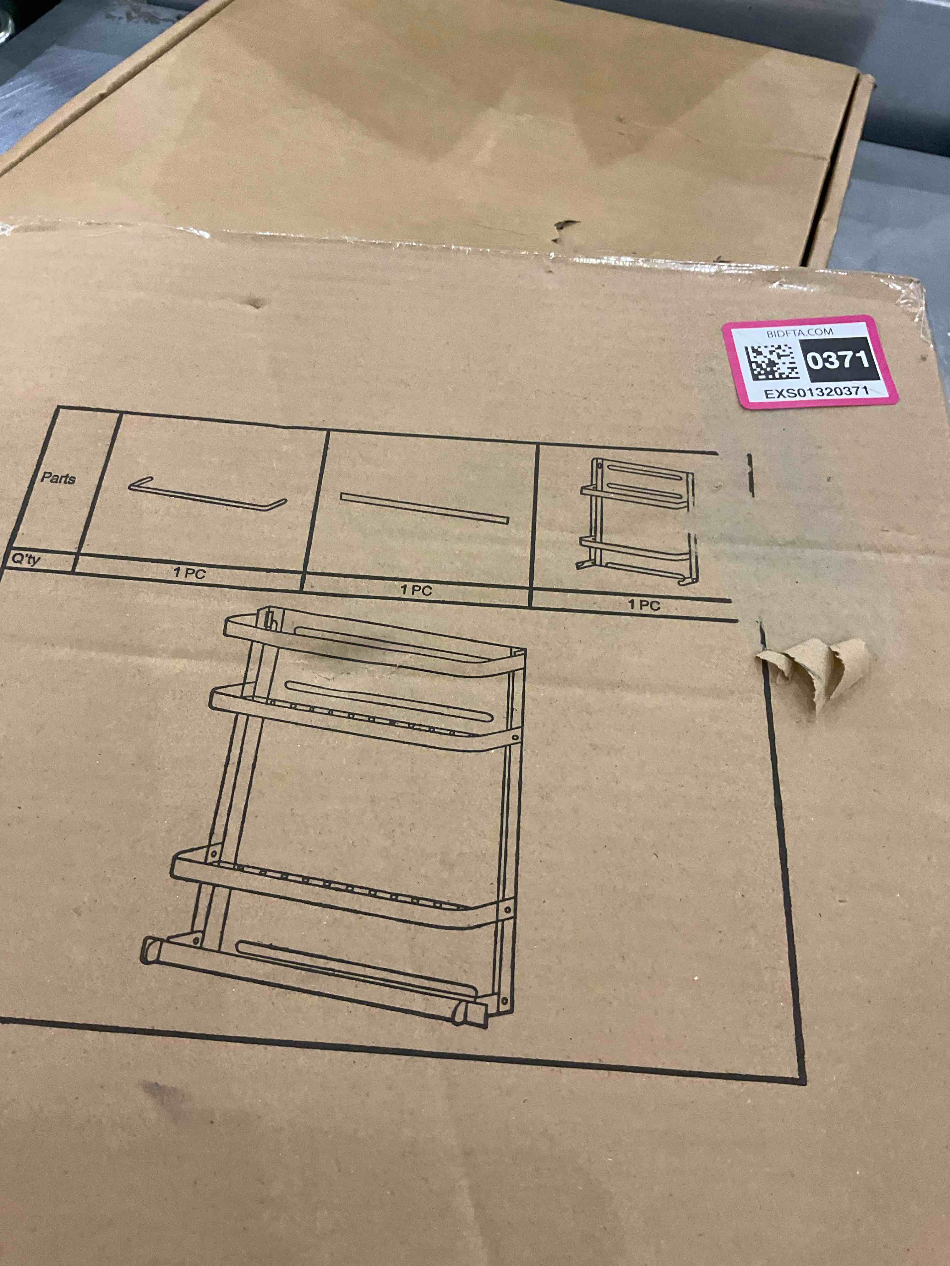 https://s3.amazonaws.com/lotting-images-prod/BargainHunt/EXS01320371_1712070350242.jpeg