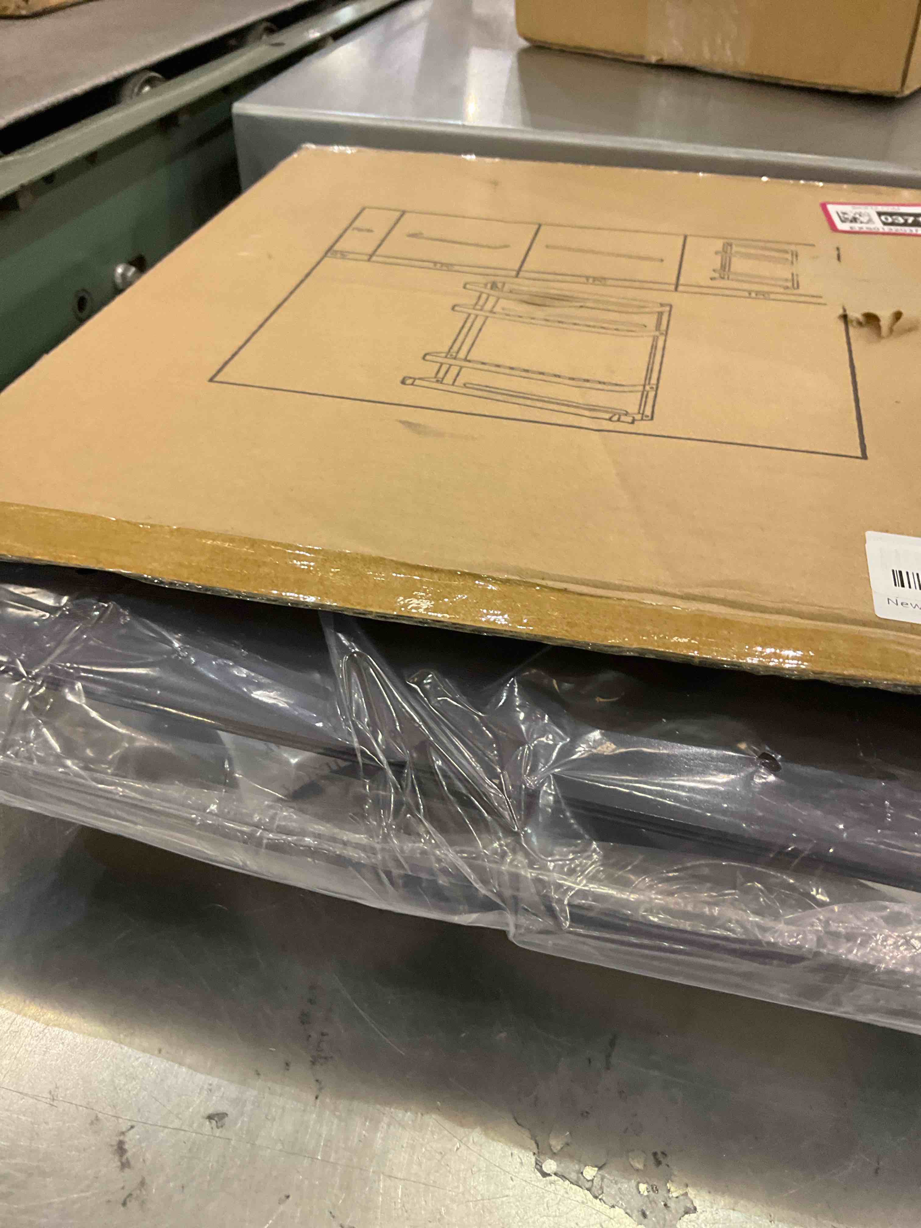 https://s3.amazonaws.com/lotting-images-prod/BargainHunt/EXS01320371_1712070367771.jpeg