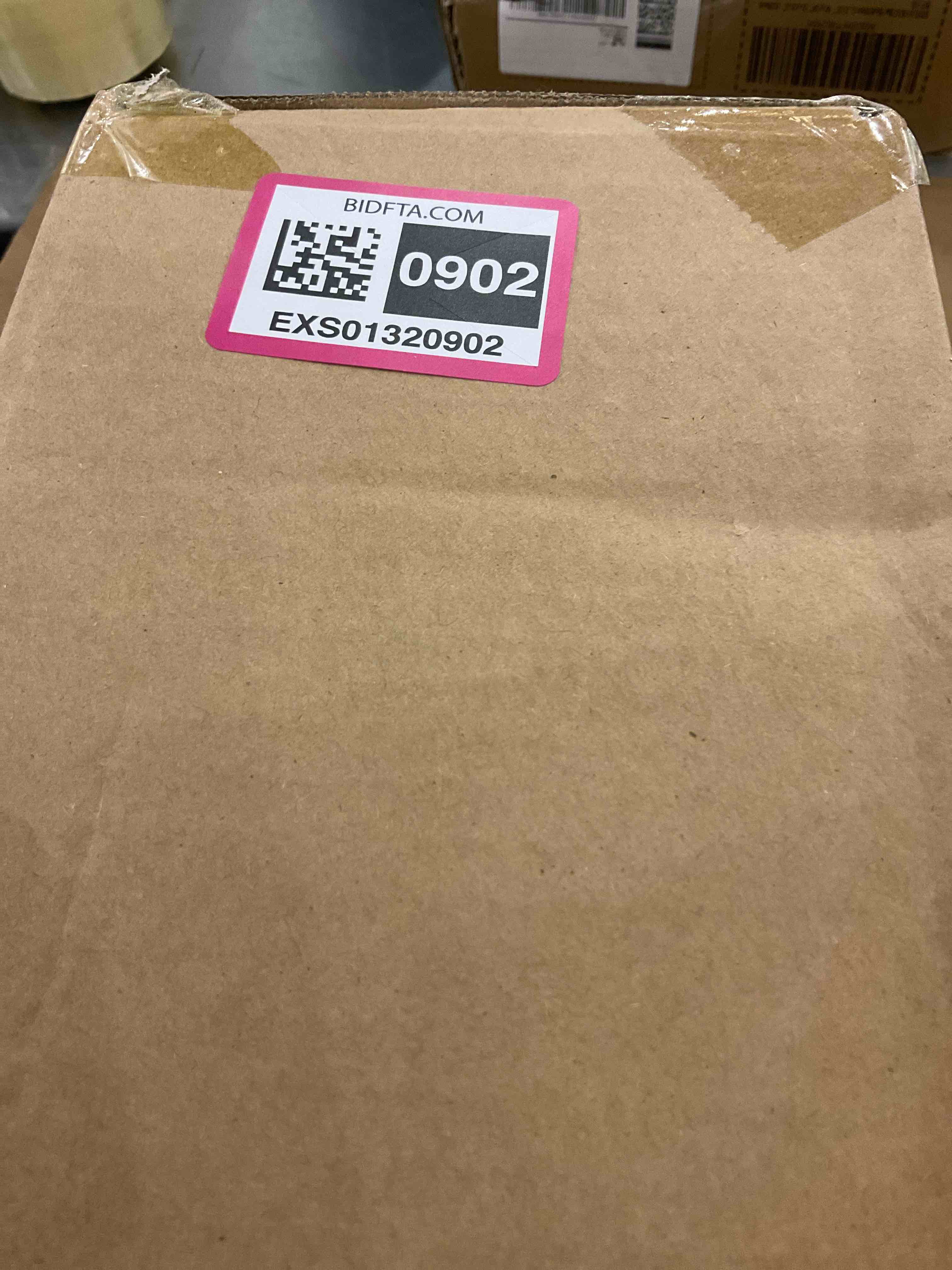 https://s3.amazonaws.com/lotting-images-prod/BargainHunt/EXS01320902_1712245683809.jpeg