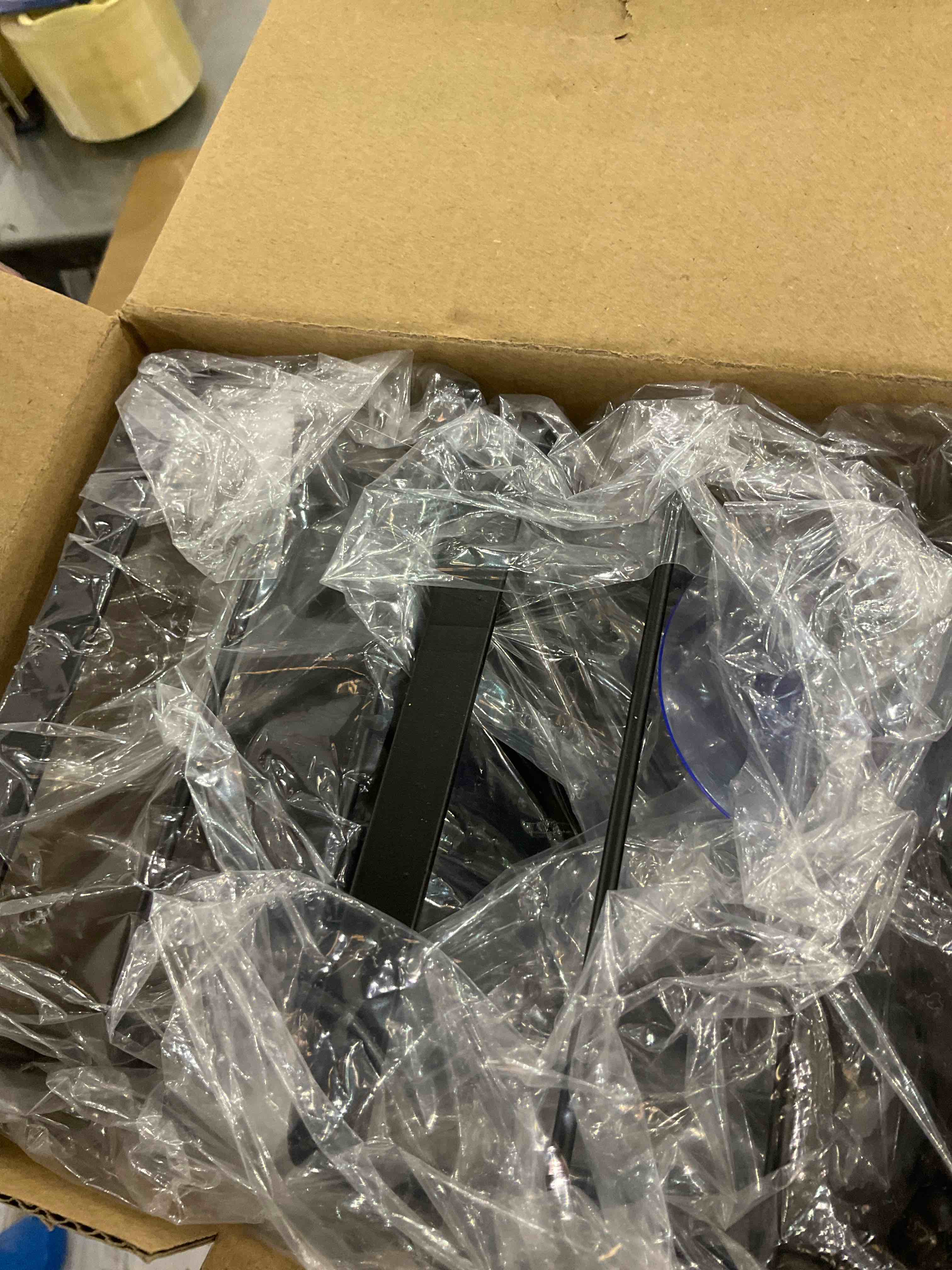 https://s3.amazonaws.com/lotting-images-prod/BargainHunt/EXS01320923_1712251707309.jpeg