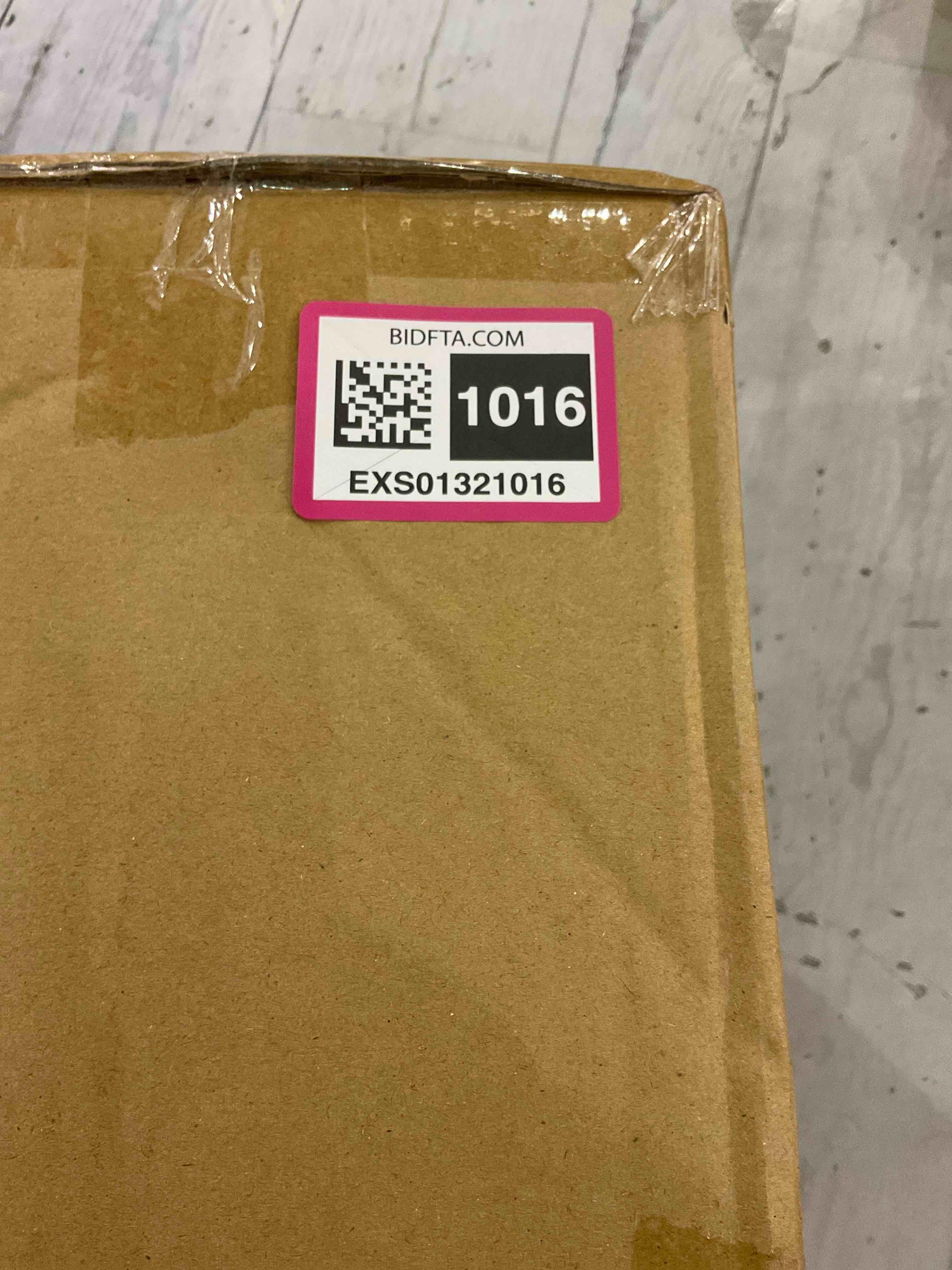 https://s3.amazonaws.com/lotting-images-prod/BargainHunt/EXS01321016_1711629854927.jpeg