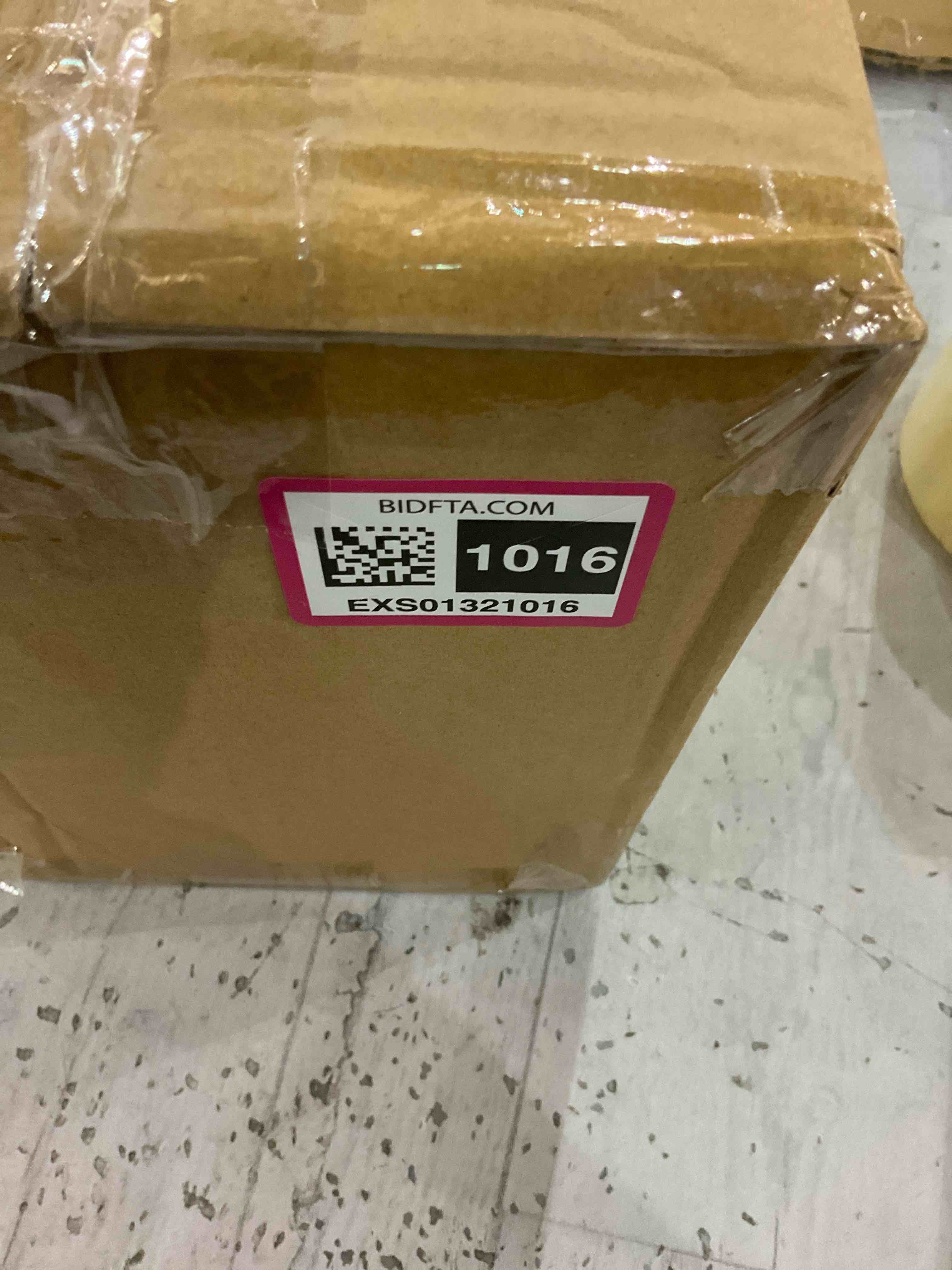 https://s3.amazonaws.com/lotting-images-prod/BargainHunt/EXS01321016_1711629902326.jpeg