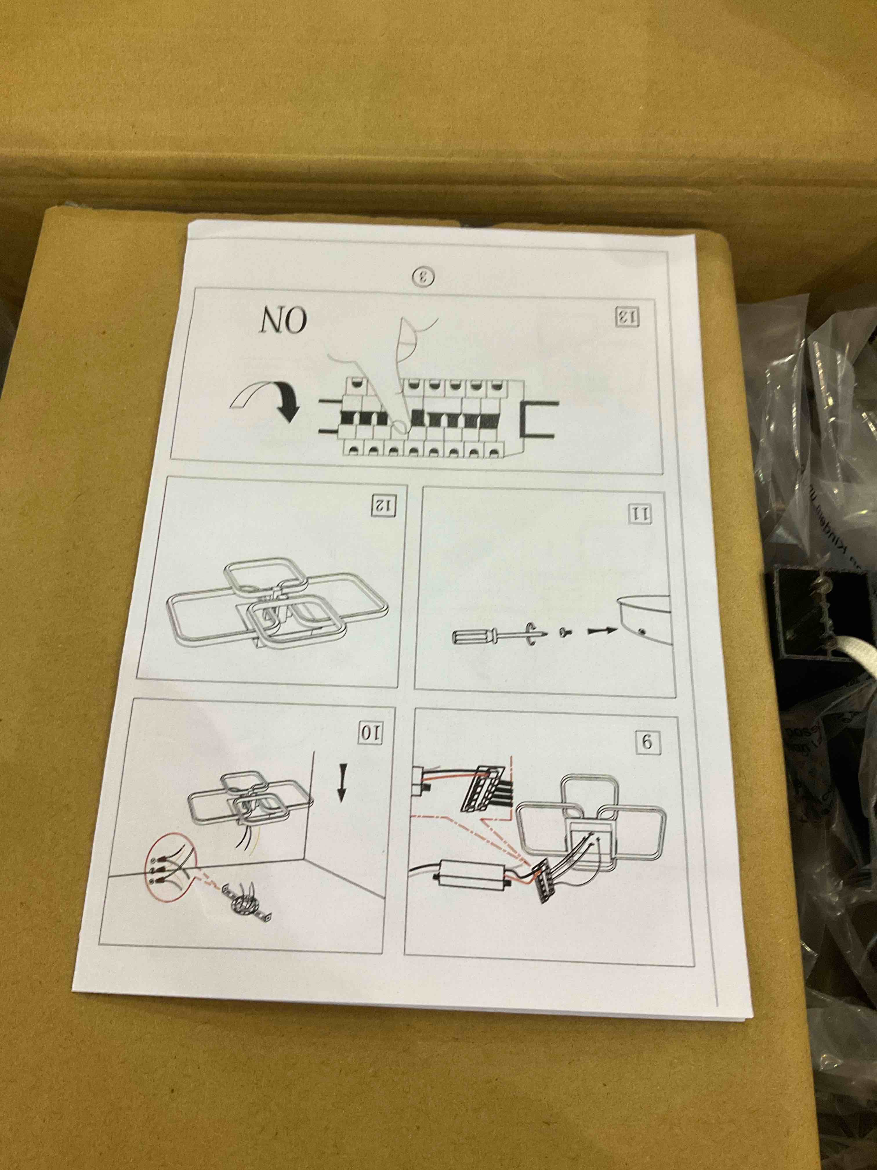 https://s3.amazonaws.com/lotting-images-prod/BargainHunt/EXS01321017_1711629945206.jpeg