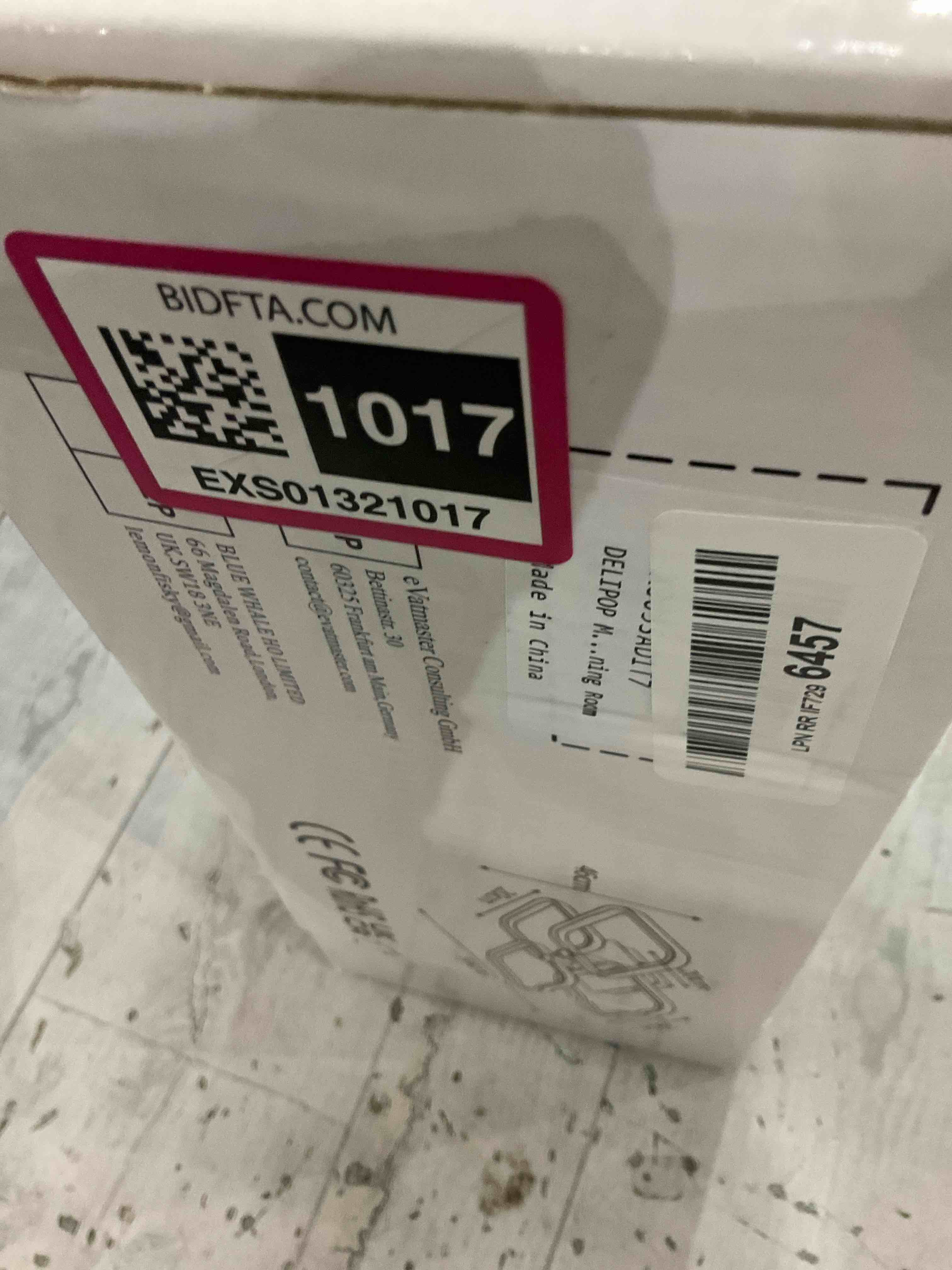 https://s3.amazonaws.com/lotting-images-prod/BargainHunt/EXS01321017_1711629975604.jpeg