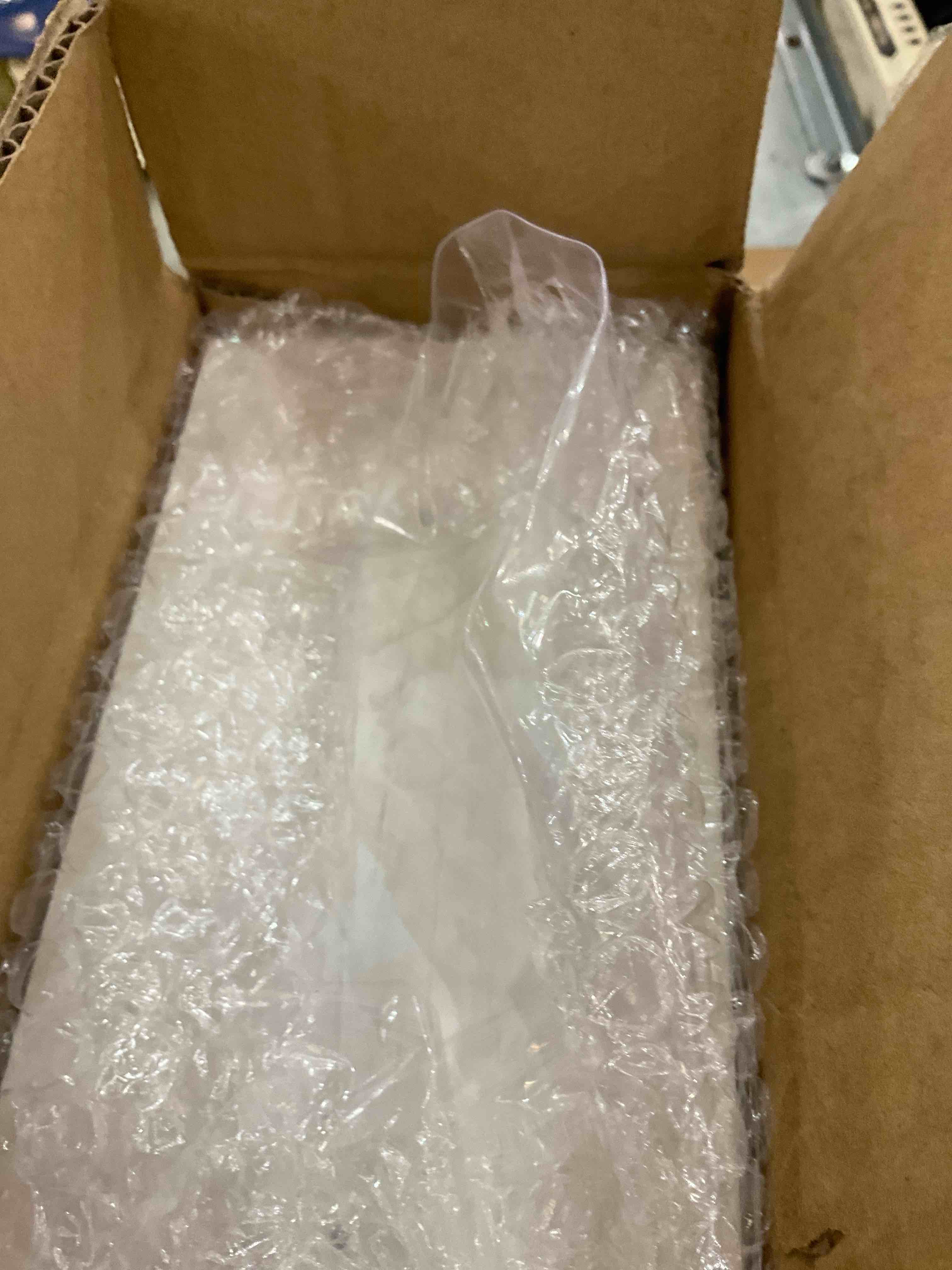 https://s3.amazonaws.com/lotting-images-prod/BargainHunt/EXS01321093_1711640343308.jpeg