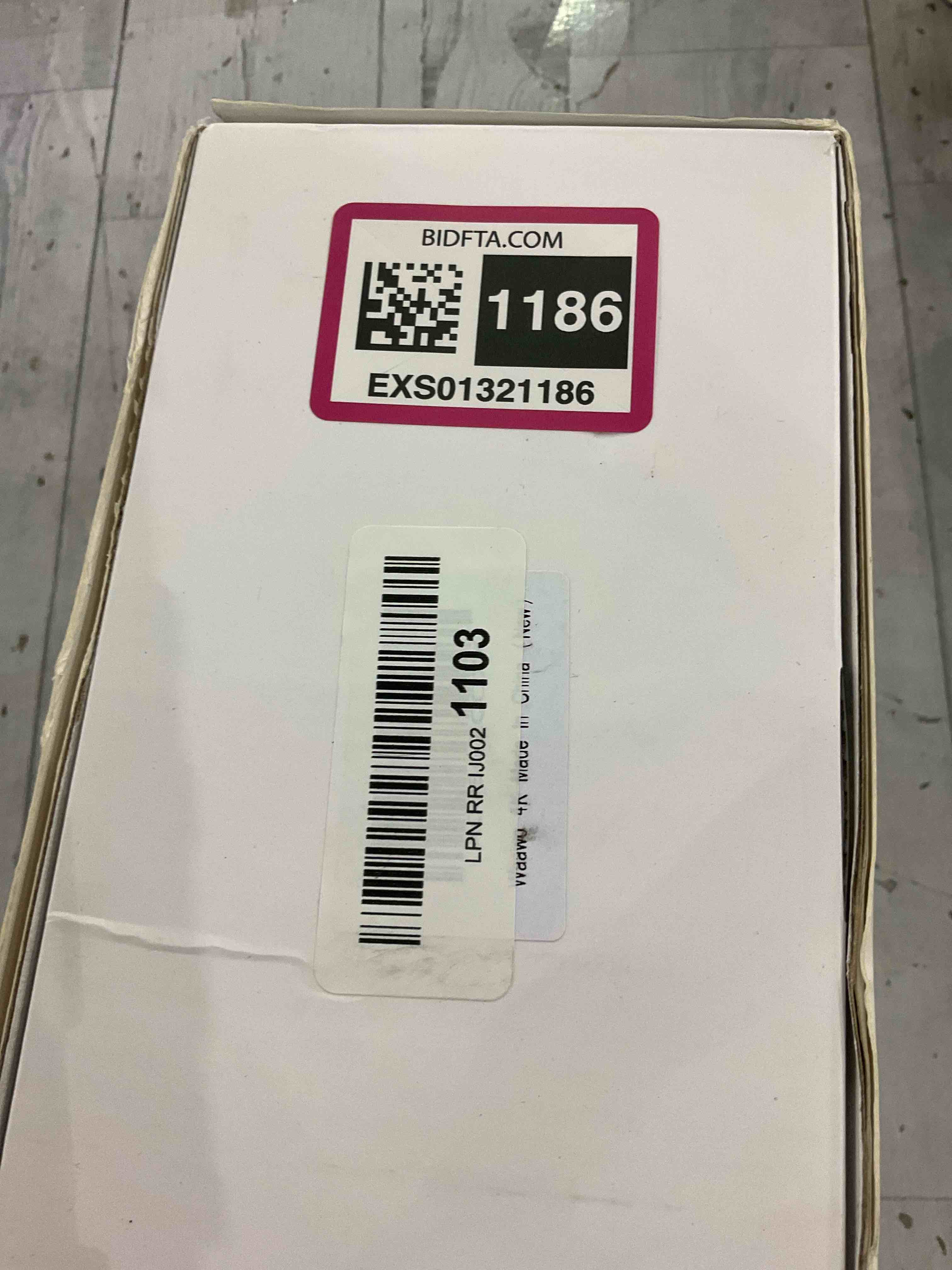 https://s3.amazonaws.com/lotting-images-prod/BargainHunt/EXS01321186_1711713980182.jpeg