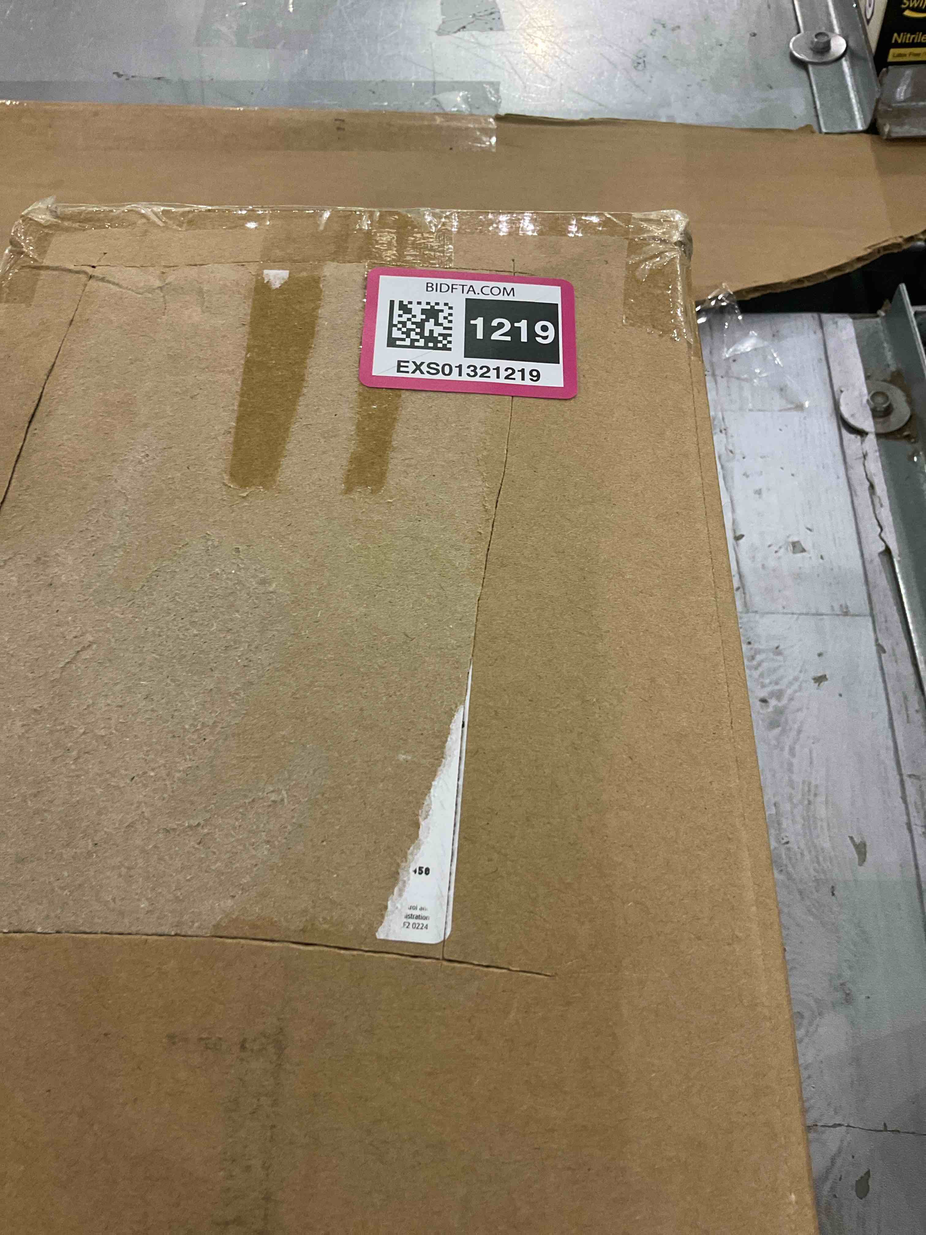 https://s3.amazonaws.com/lotting-images-prod/BargainHunt/EXS01321219_1711716503440.jpeg