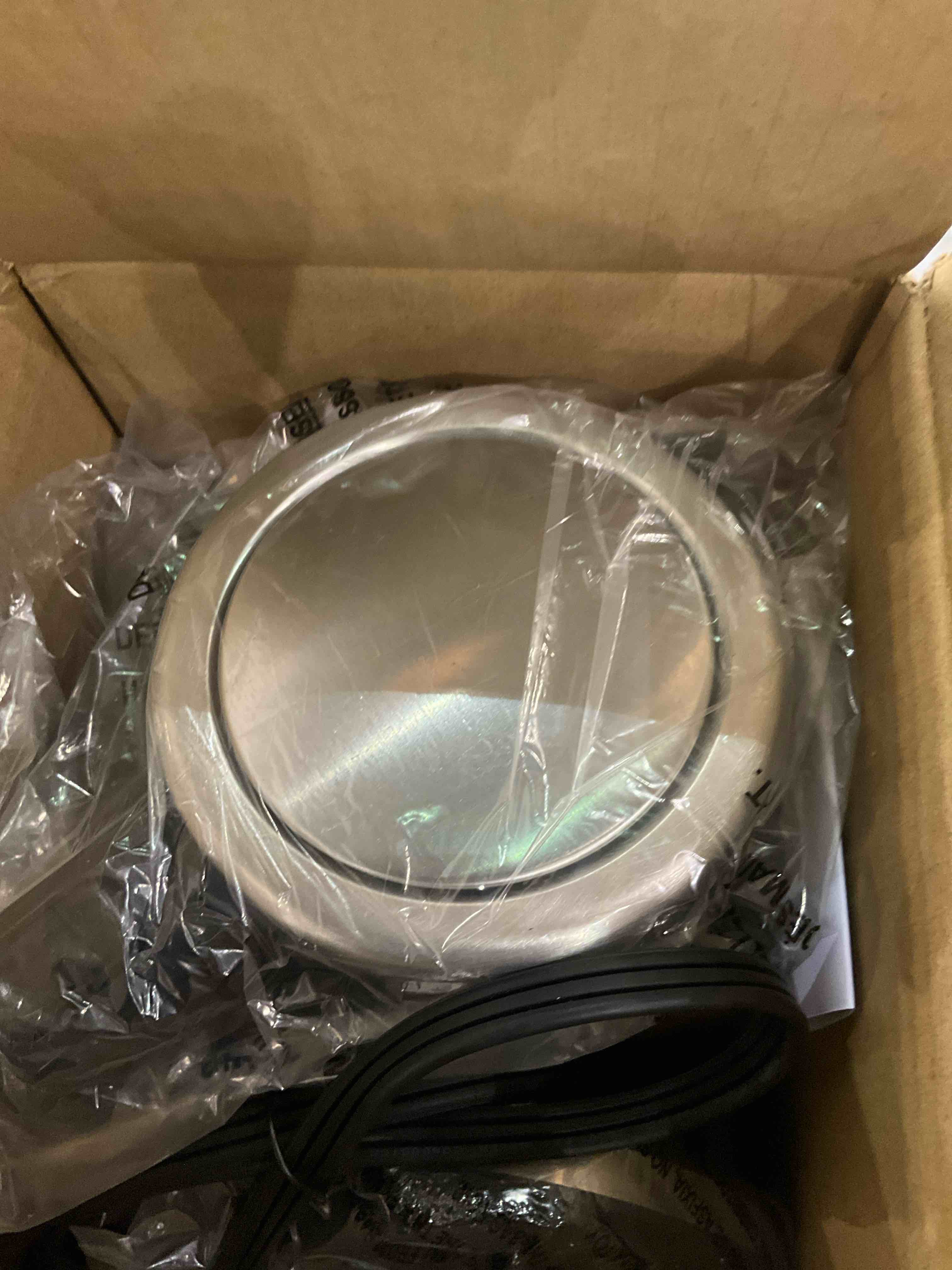 https://s3.amazonaws.com/lotting-images-prod/BargainHunt/EXS01321220_1711716631231.jpeg