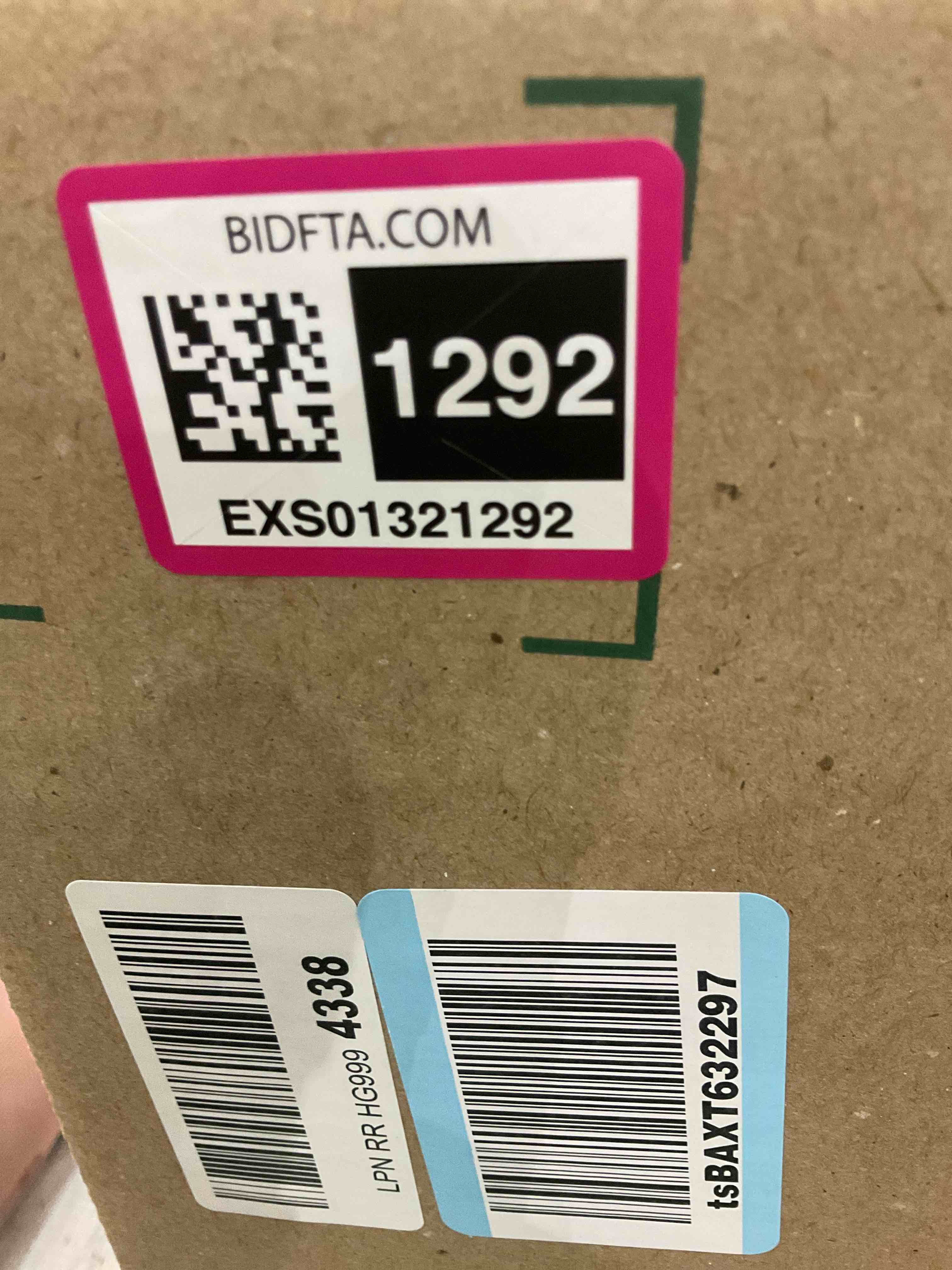 https://s3.amazonaws.com/lotting-images-prod/BargainHunt/EXS01321292_1711725949599.jpeg