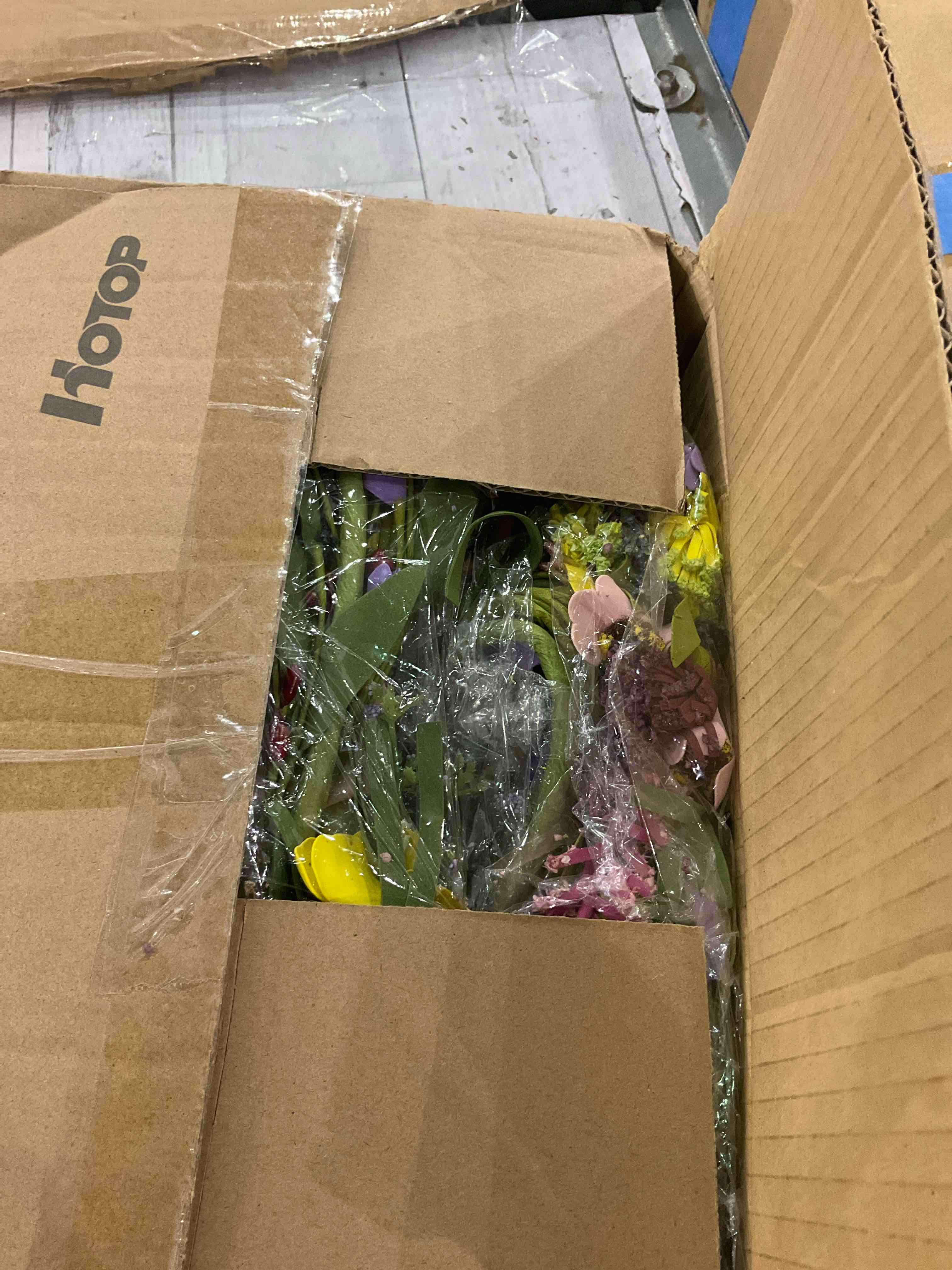 https://s3.amazonaws.com/lotting-images-prod/BargainHunt/EXS01321341_1711969737540.jpeg