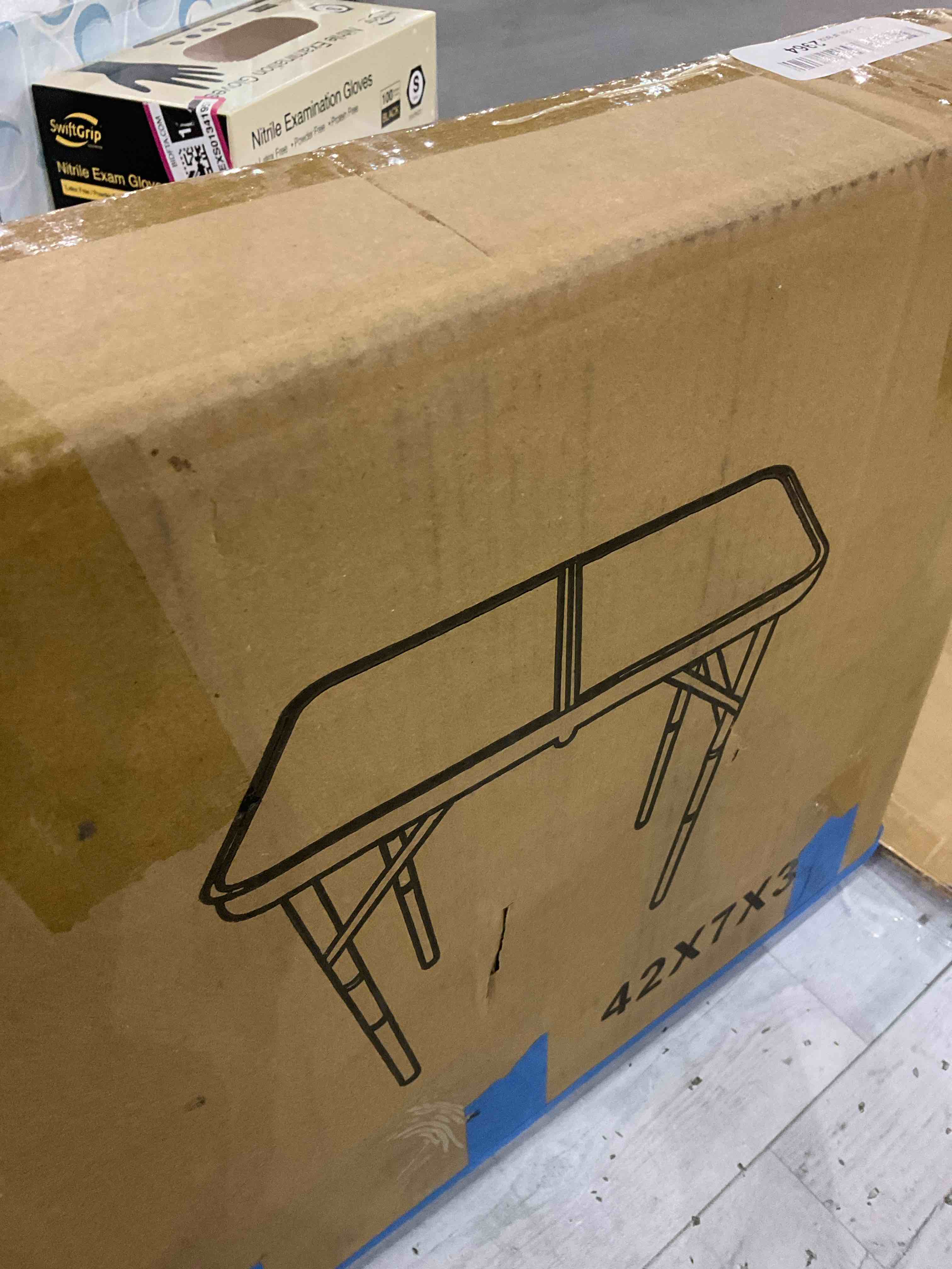 https://s3.amazonaws.com/lotting-images-prod/BargainHunt/EXS01321342_1711969920123.jpeg