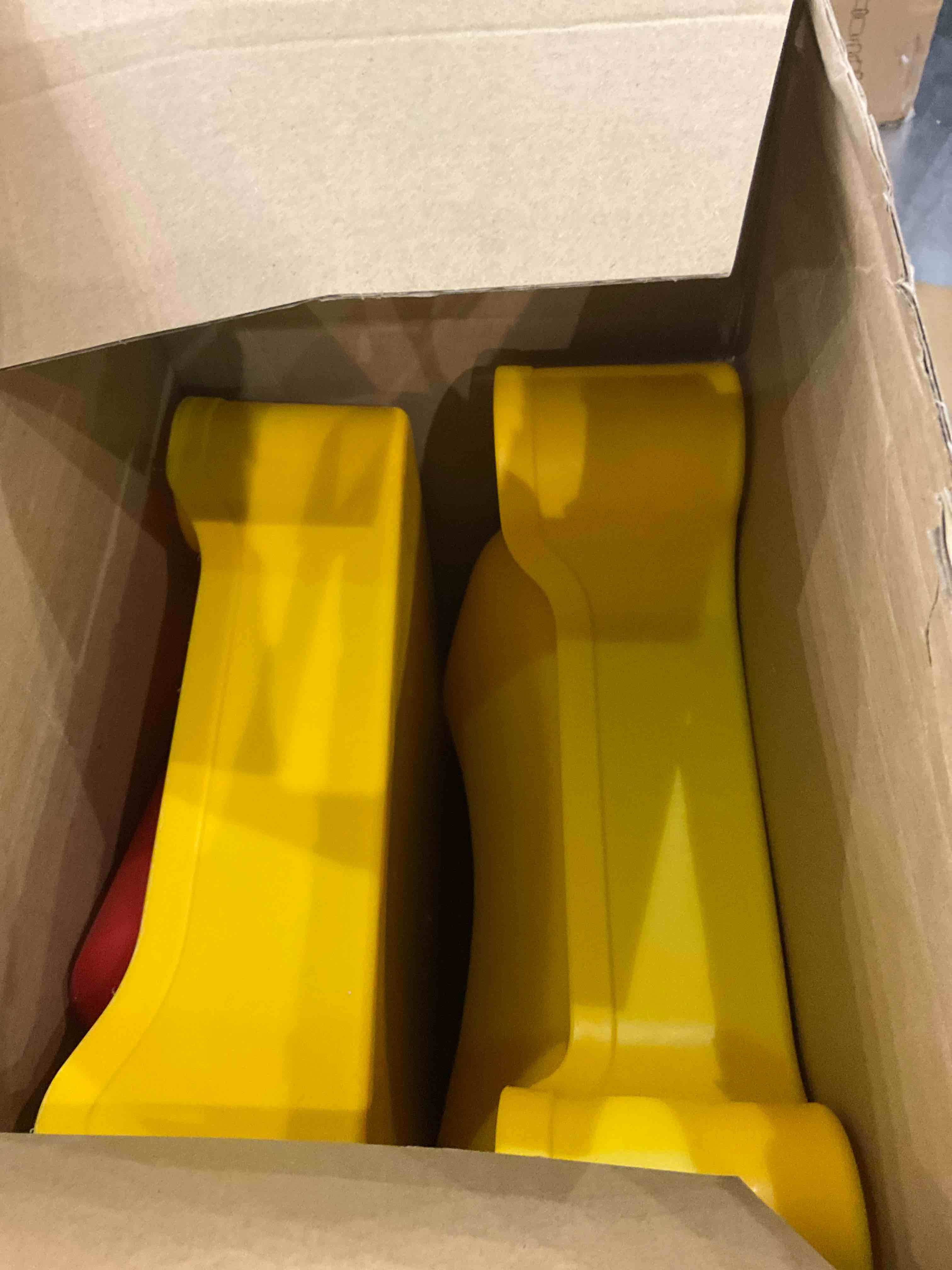 https://s3.amazonaws.com/lotting-images-prod/BargainHunt/EXS01321344_1711970105117.jpeg