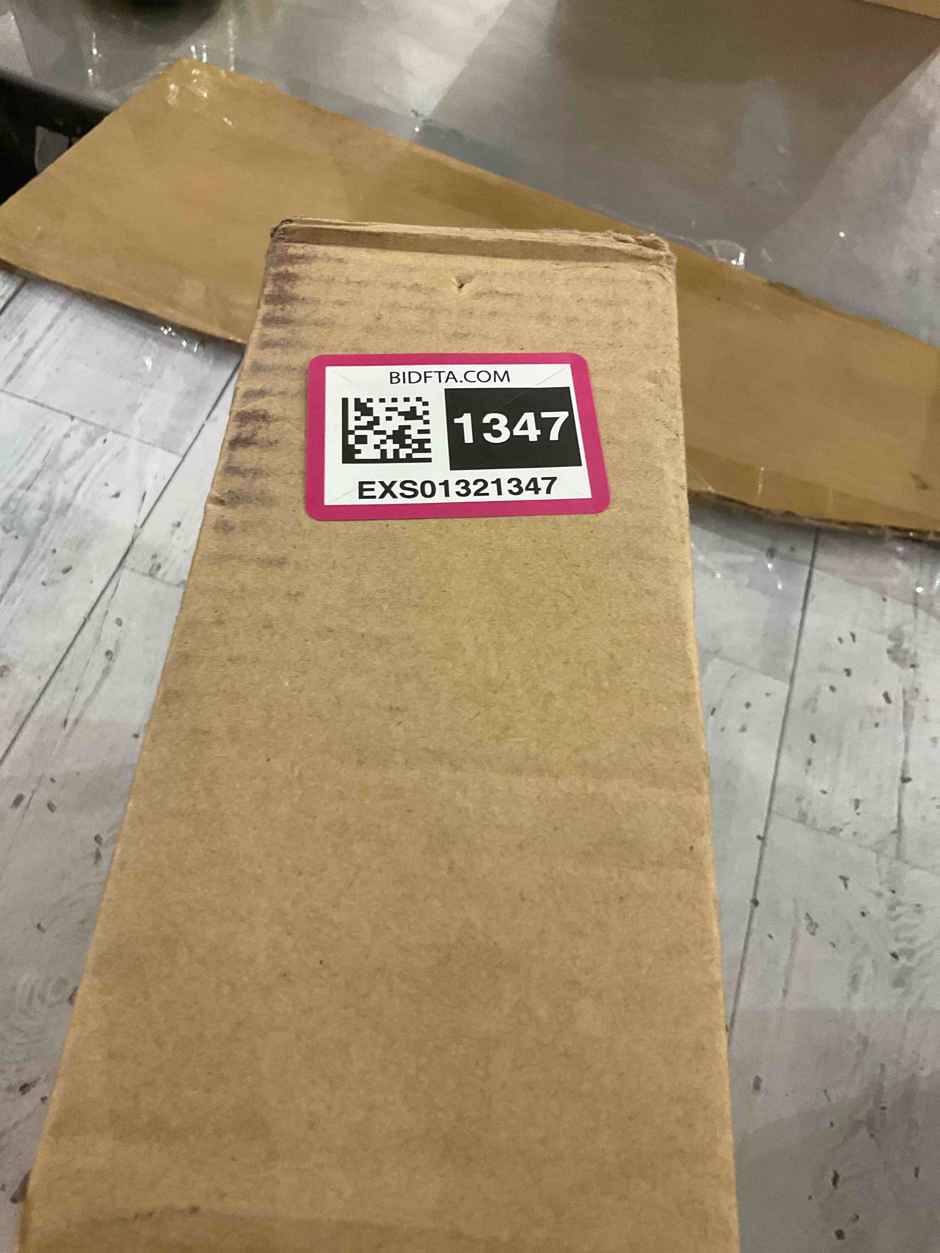 https://s3.amazonaws.com/lotting-images-prod/BargainHunt/EXS01321347_1711970323627.jpeg