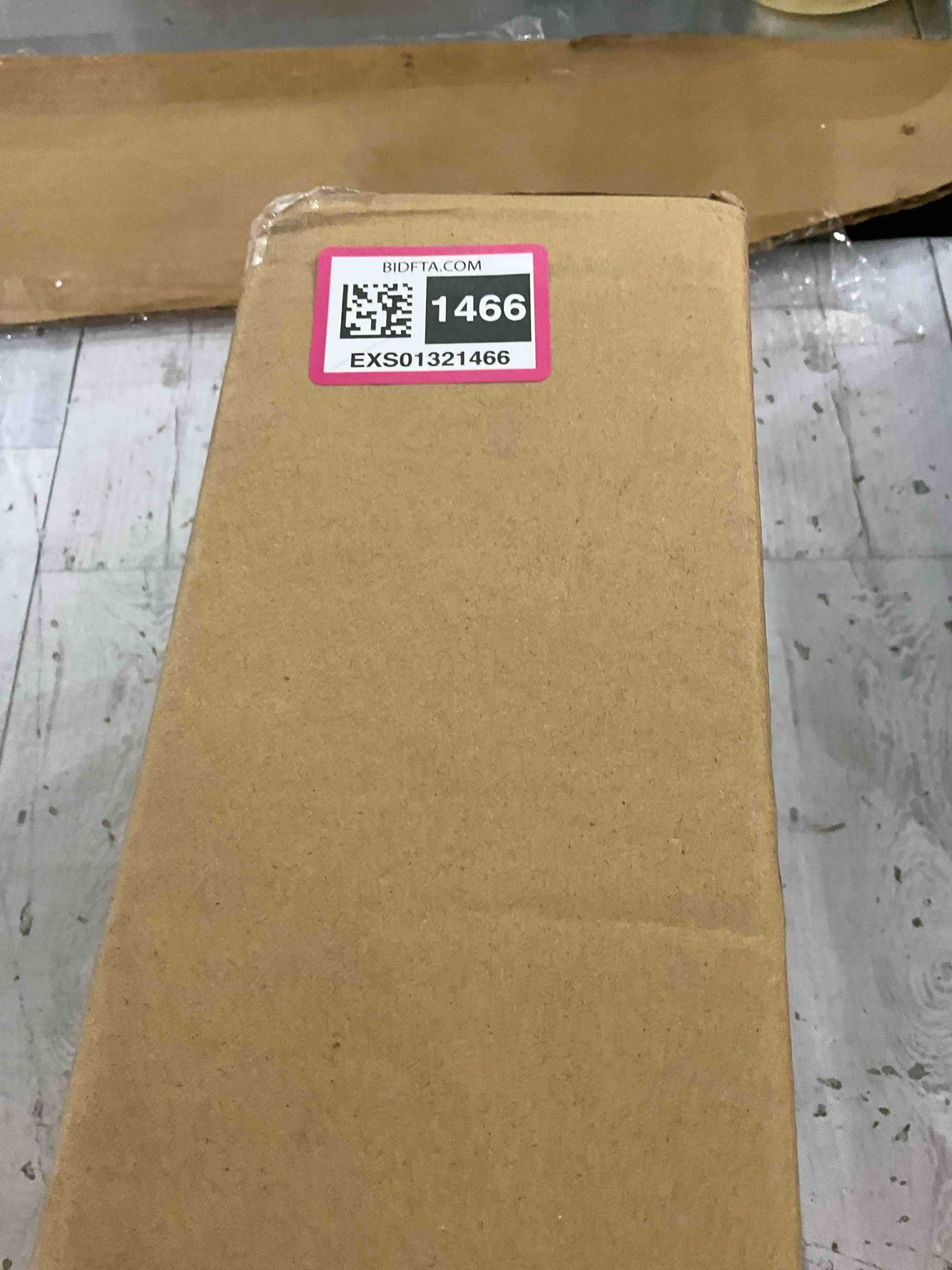 https://s3.amazonaws.com/lotting-images-prod/BargainHunt/EXS01321466_1711983130060.jpeg