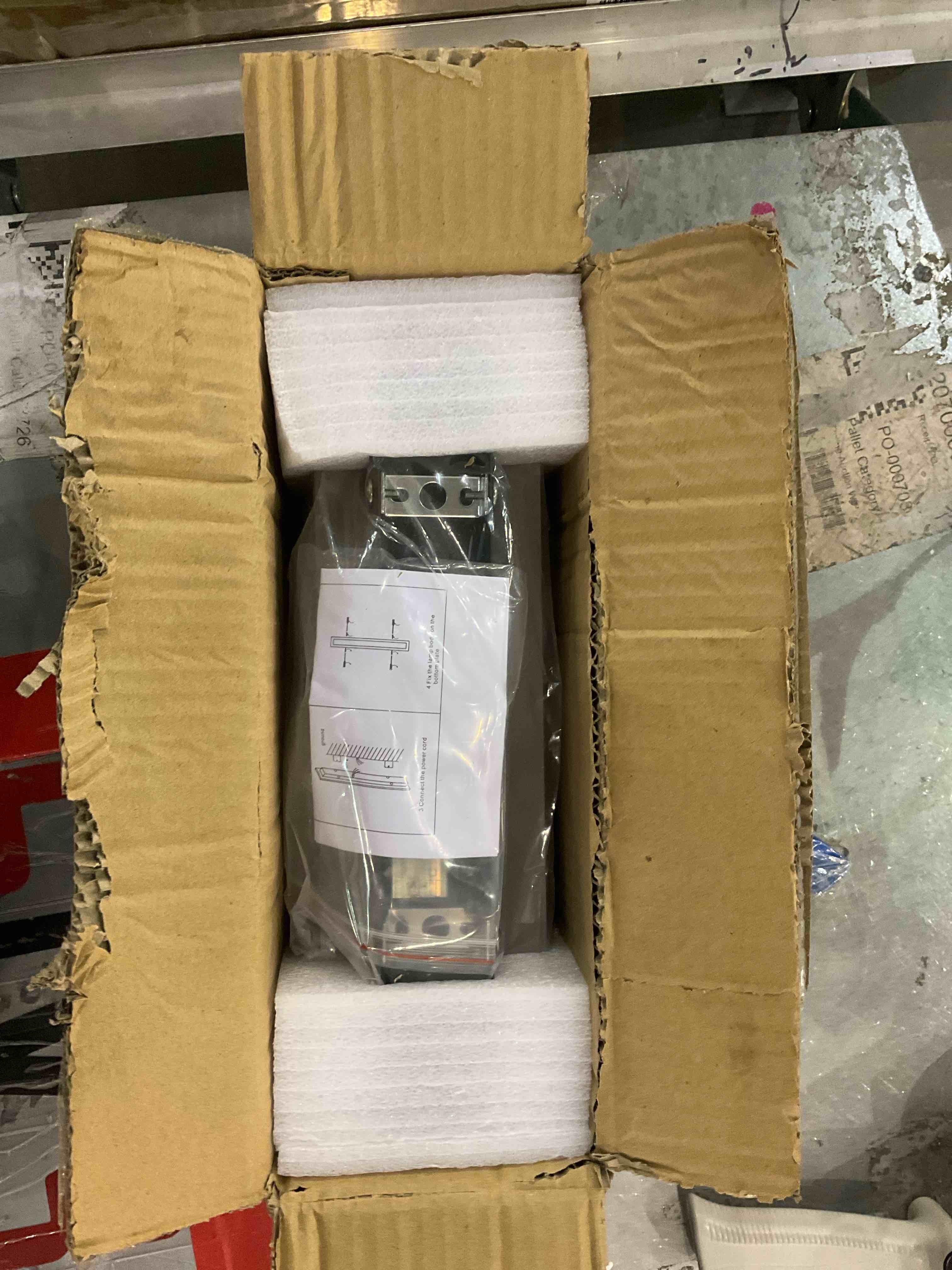 https://s3.amazonaws.com/lotting-images-prod/BargainHunt/EXS01321711_1712661856050.jpeg