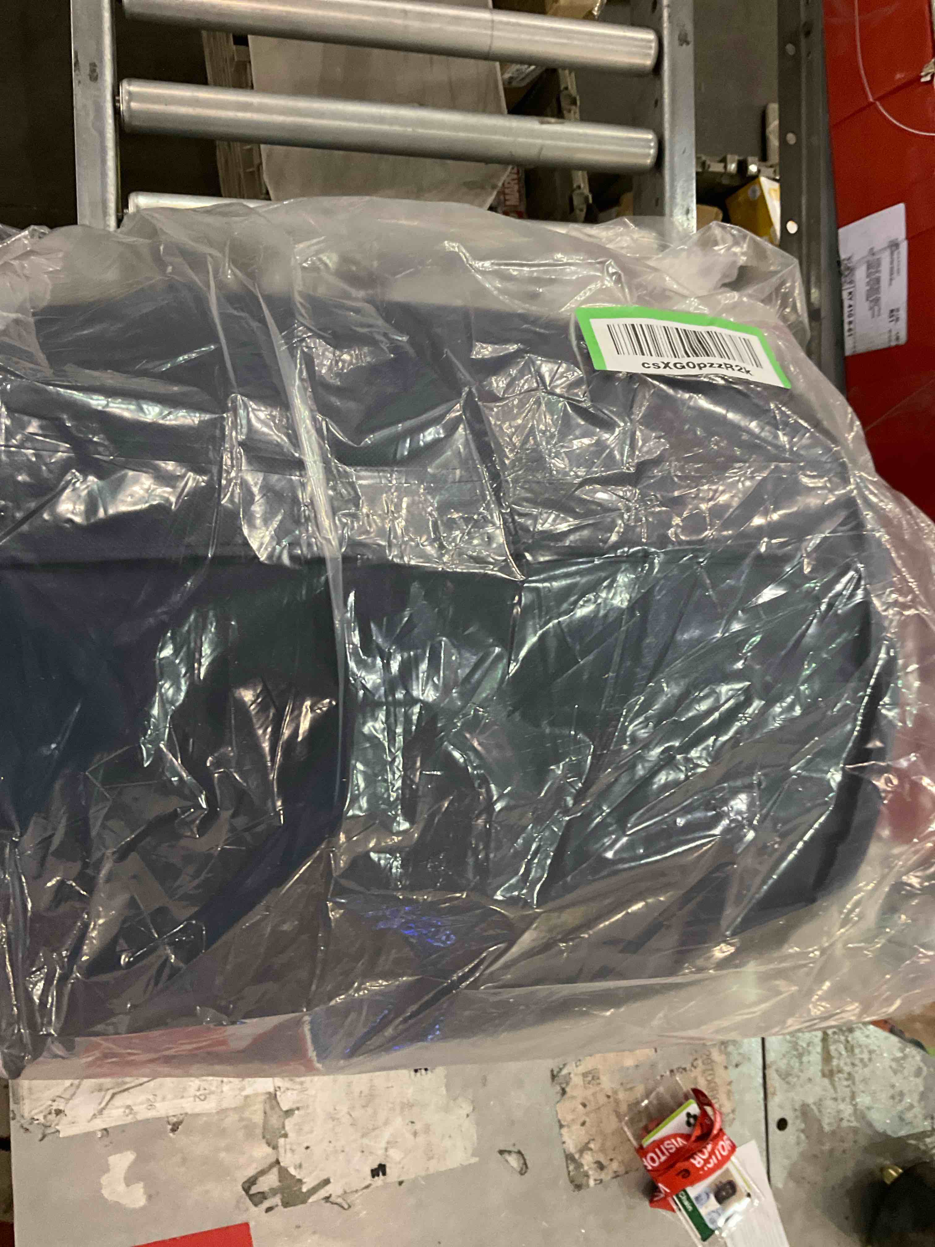 https://s3.amazonaws.com/lotting-images-prod/BargainHunt/EXS01321723_1712748507054.jpeg