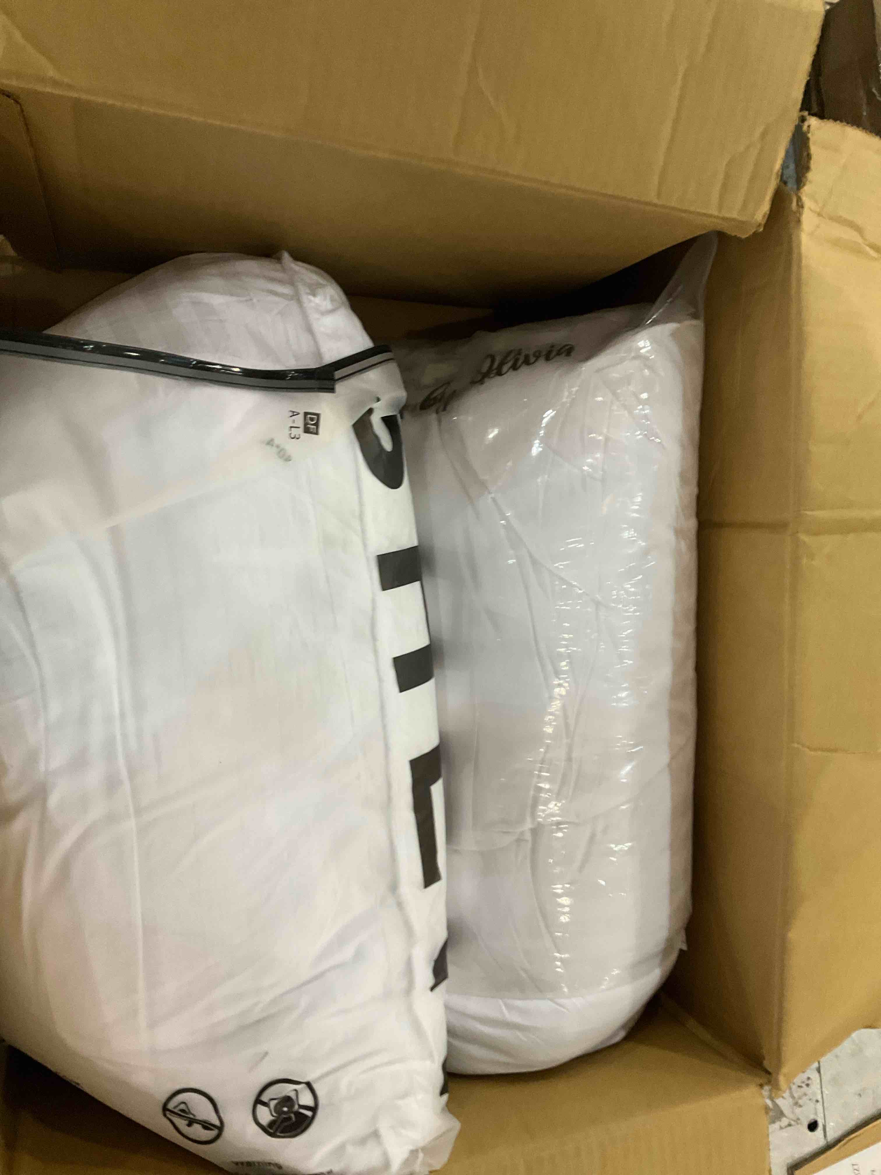 https://s3.amazonaws.com/lotting-images-prod/BargainHunt/EXS01321801_1712757762876.jpeg
