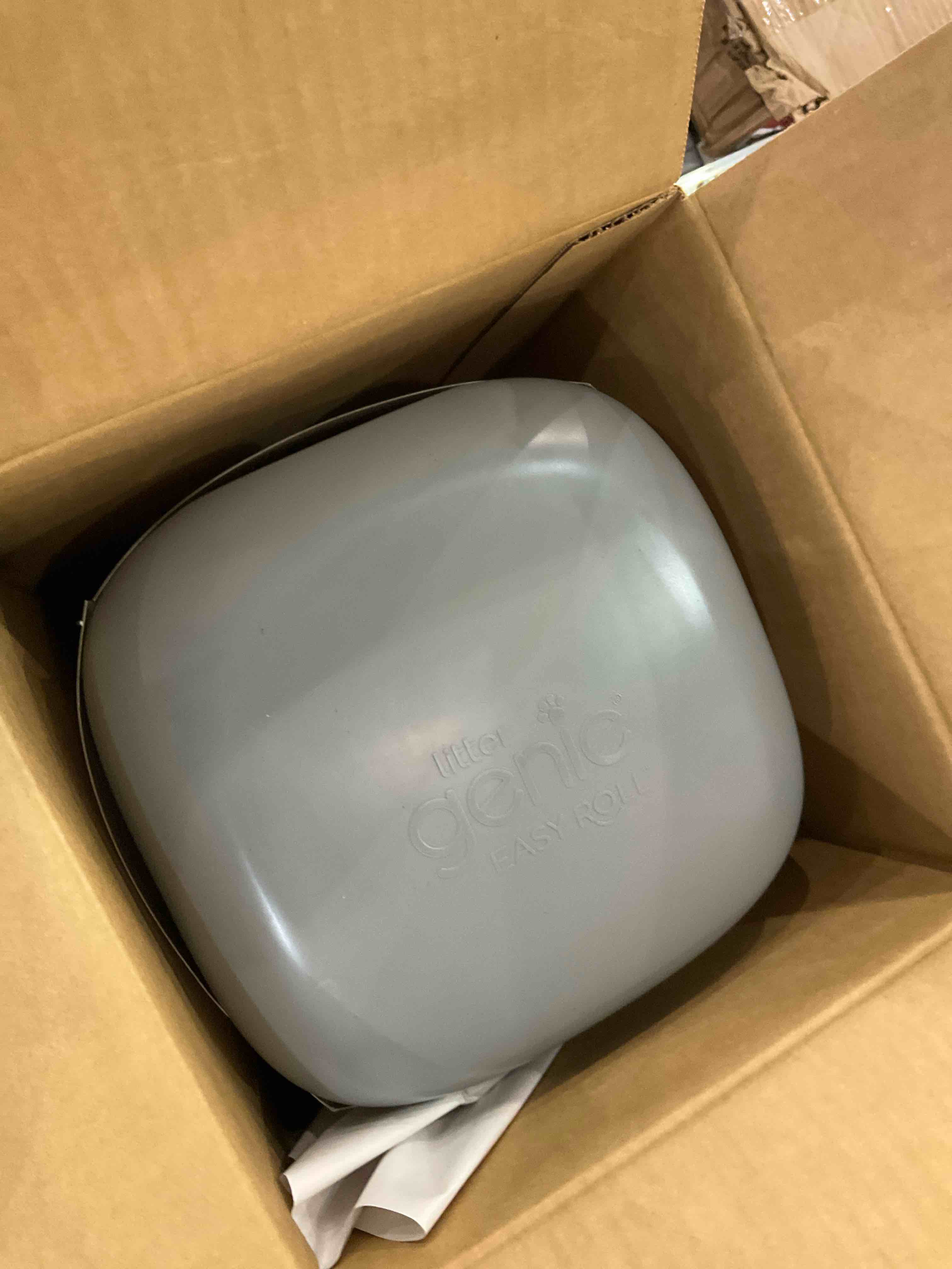 https://s3.amazonaws.com/lotting-images-prod/BargainHunt/EXS01321802_1712757871240.jpeg