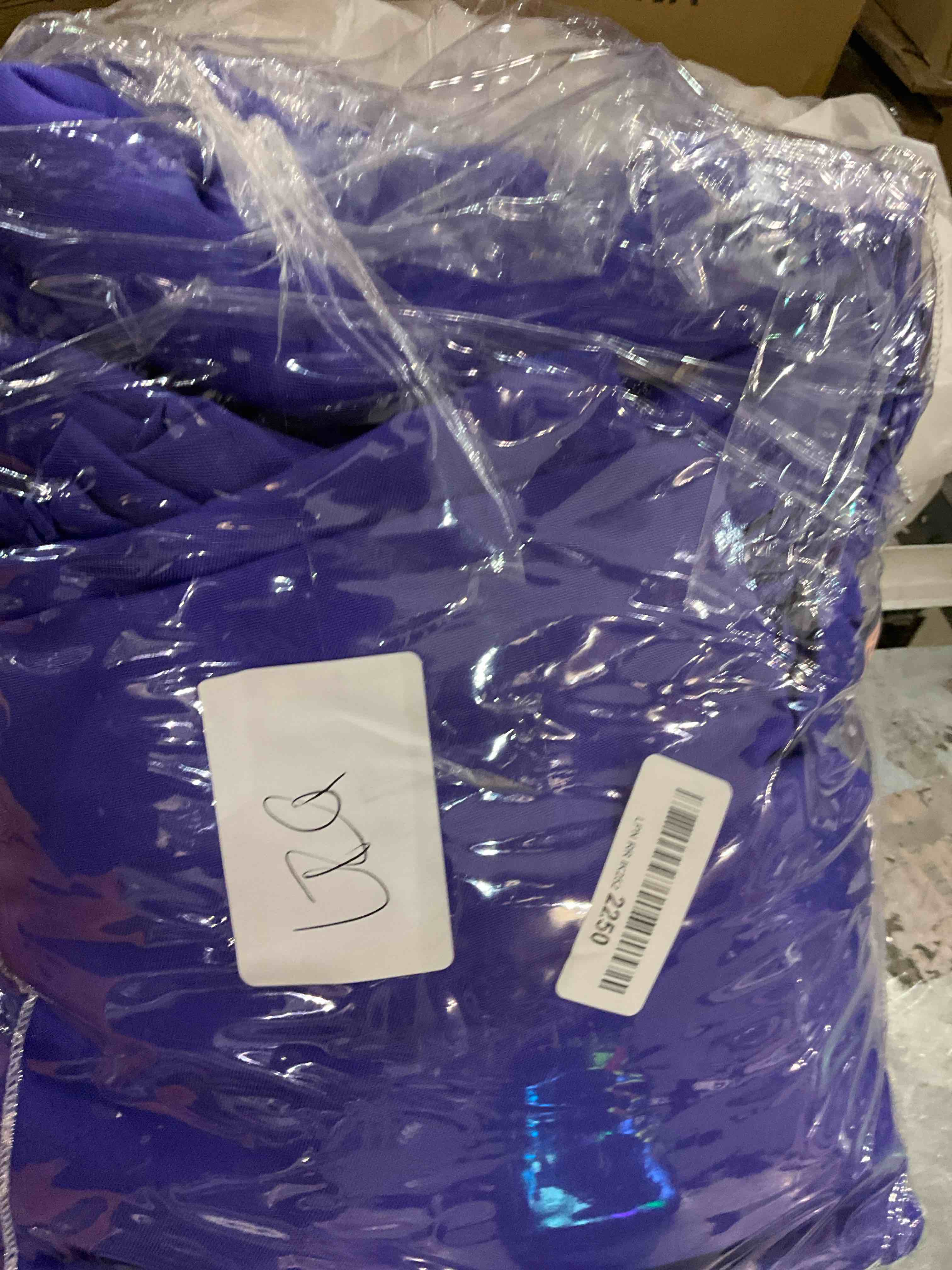 https://s3.amazonaws.com/lotting-images-prod/BargainHunt/EXS01321806_1712758286645.jpeg